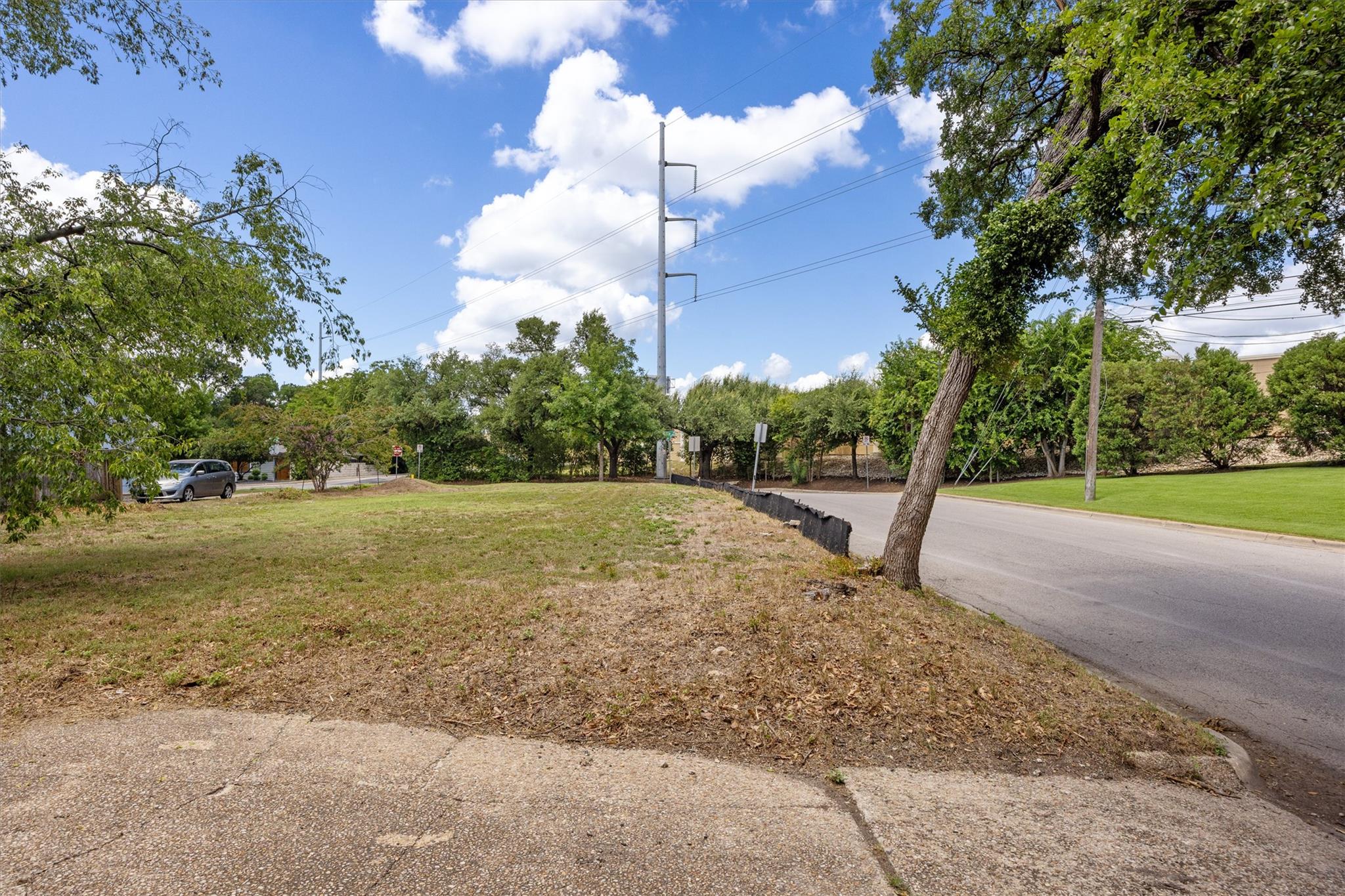 1810 Mohle Dr, Austin, TX 78703