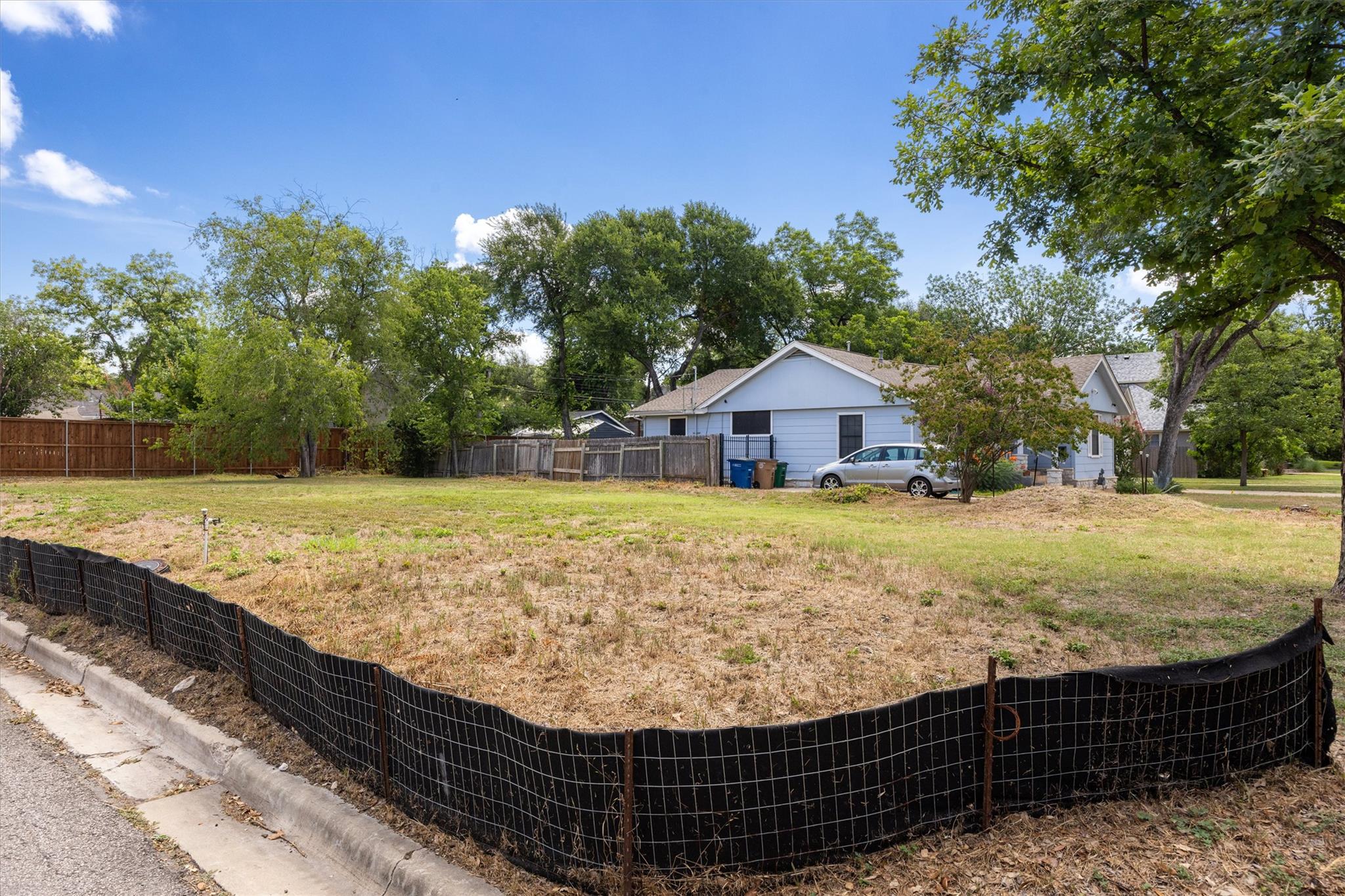 1810 Mohle Dr, Austin, TX 78703