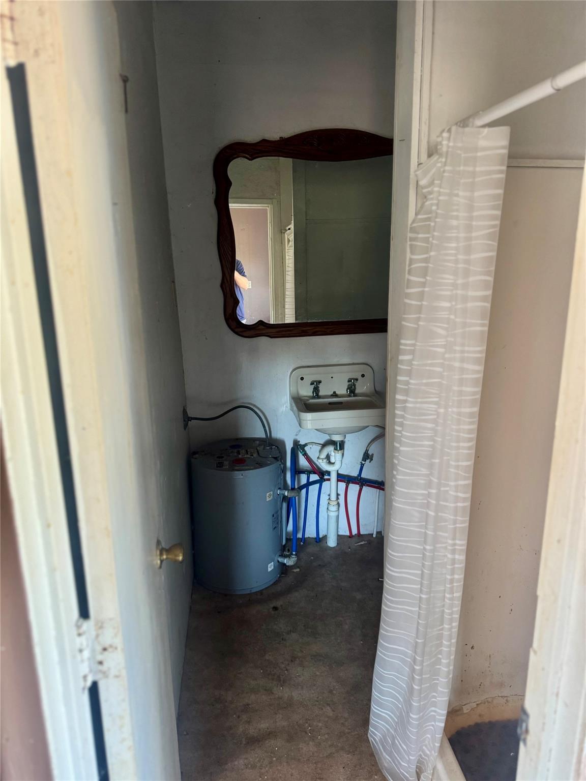 000 S Carter Ave, Cuero, TX 77994