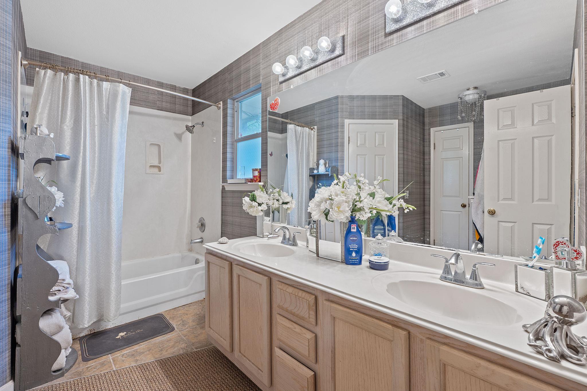 2000 Rendova Ln, Pflugerville, TX 78660