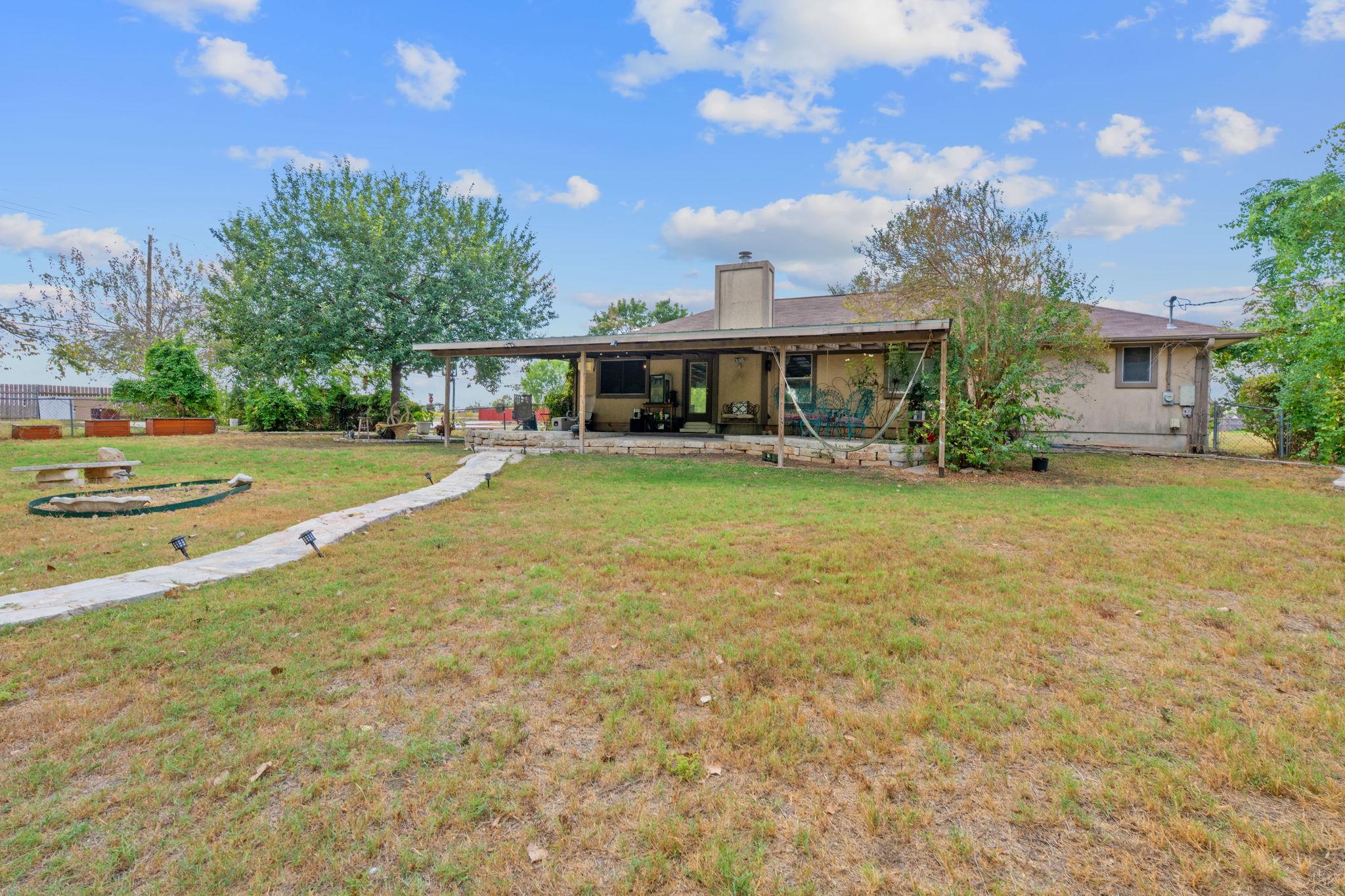 2000 Rendova Ln, Pflugerville, TX 78660
