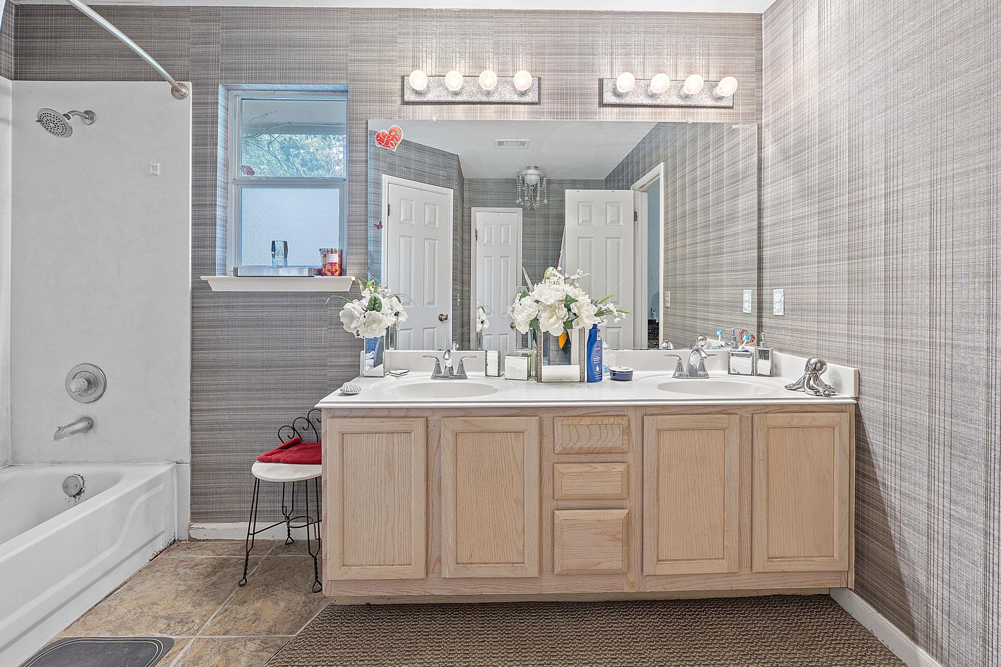 2000 Rendova Ln, Pflugerville, TX 78660