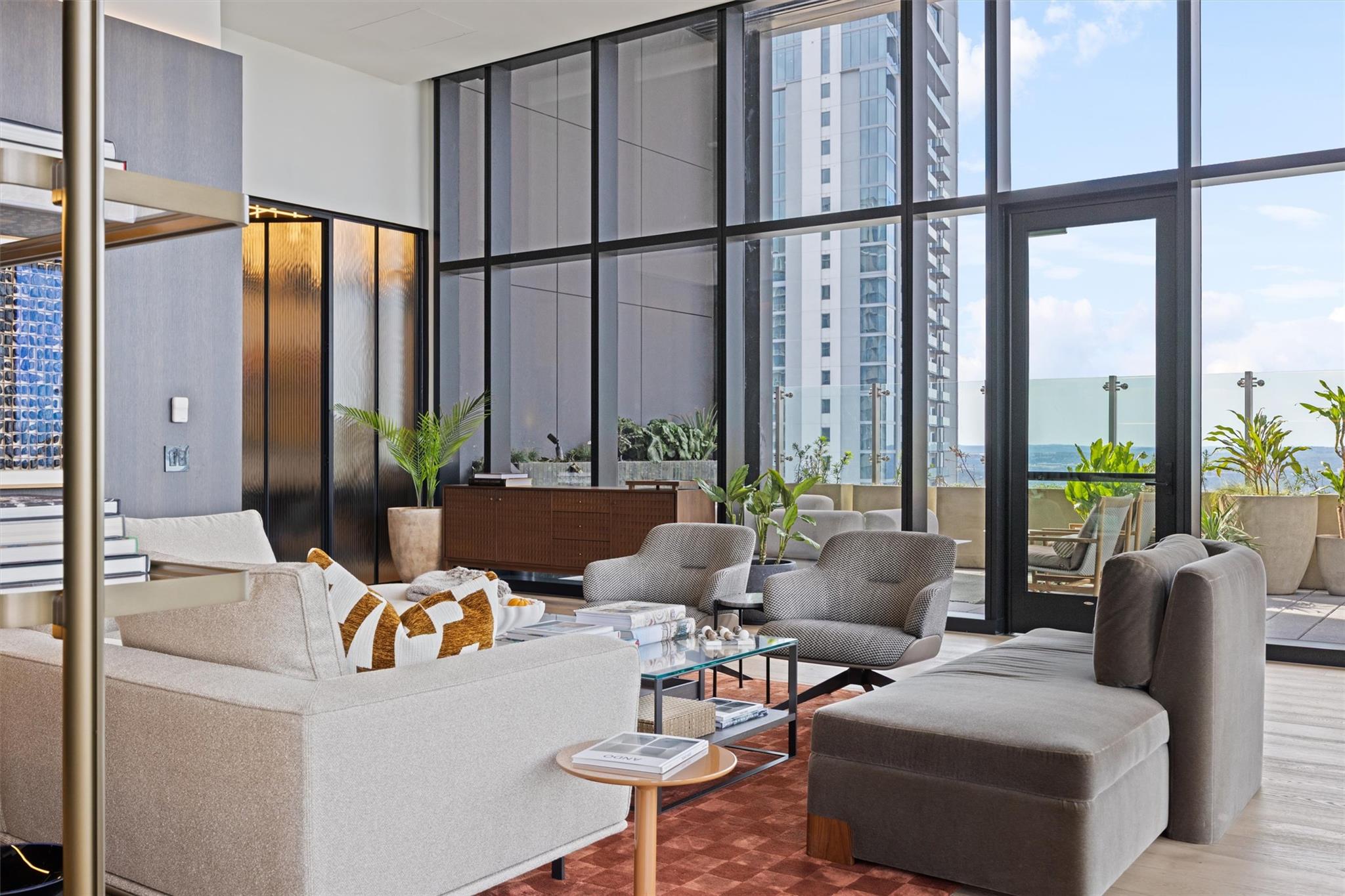 610 Davis St # 2909, Austin, TX 78701