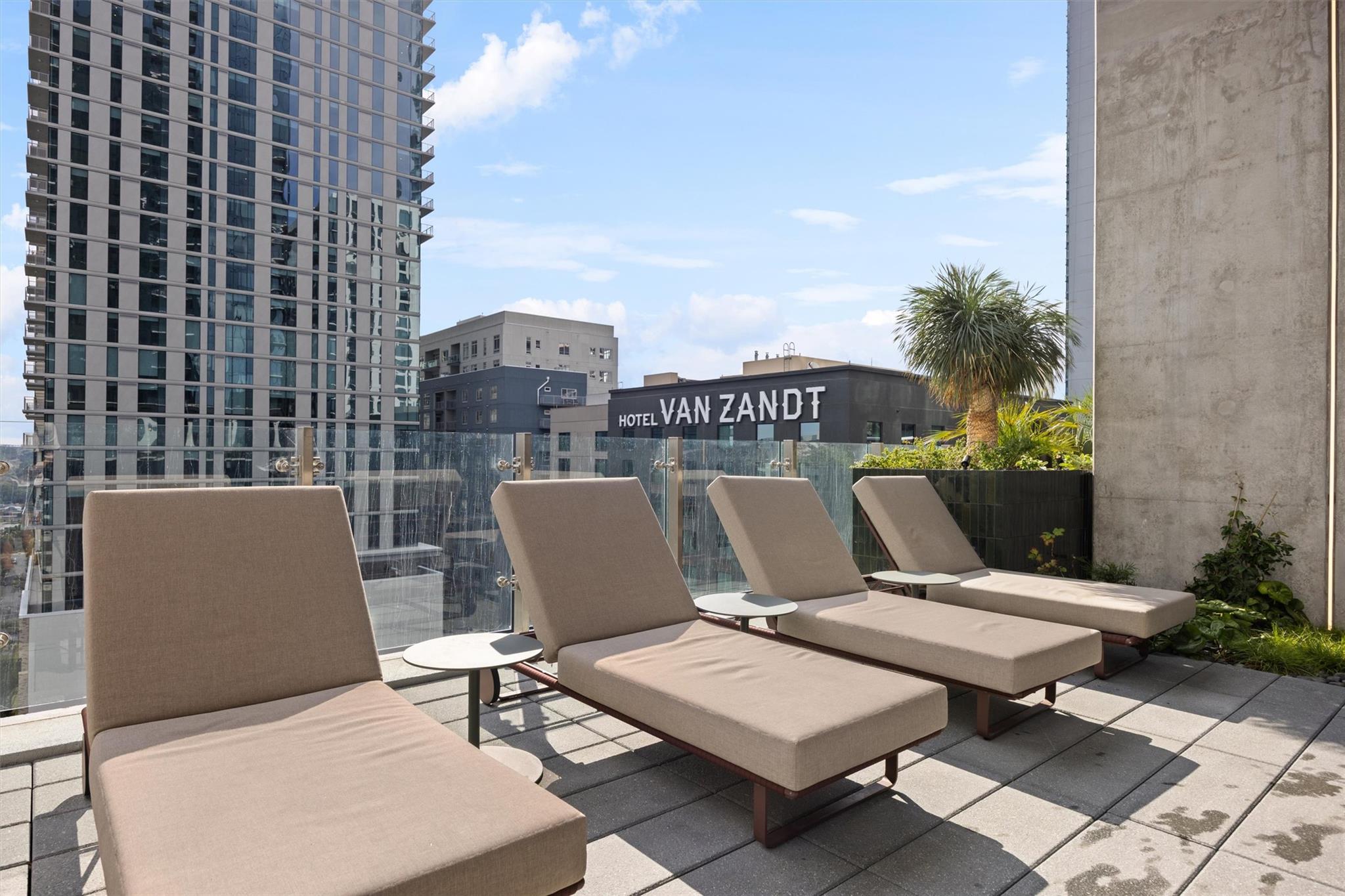 610 Davis St # 2909, Austin, TX 78701