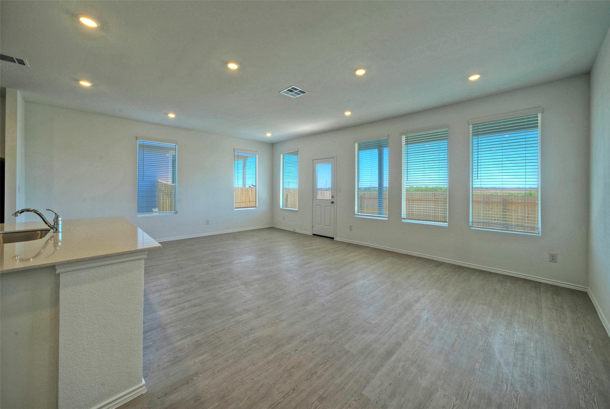 217 Twilight Breeze Way, Hutto, TX 78634