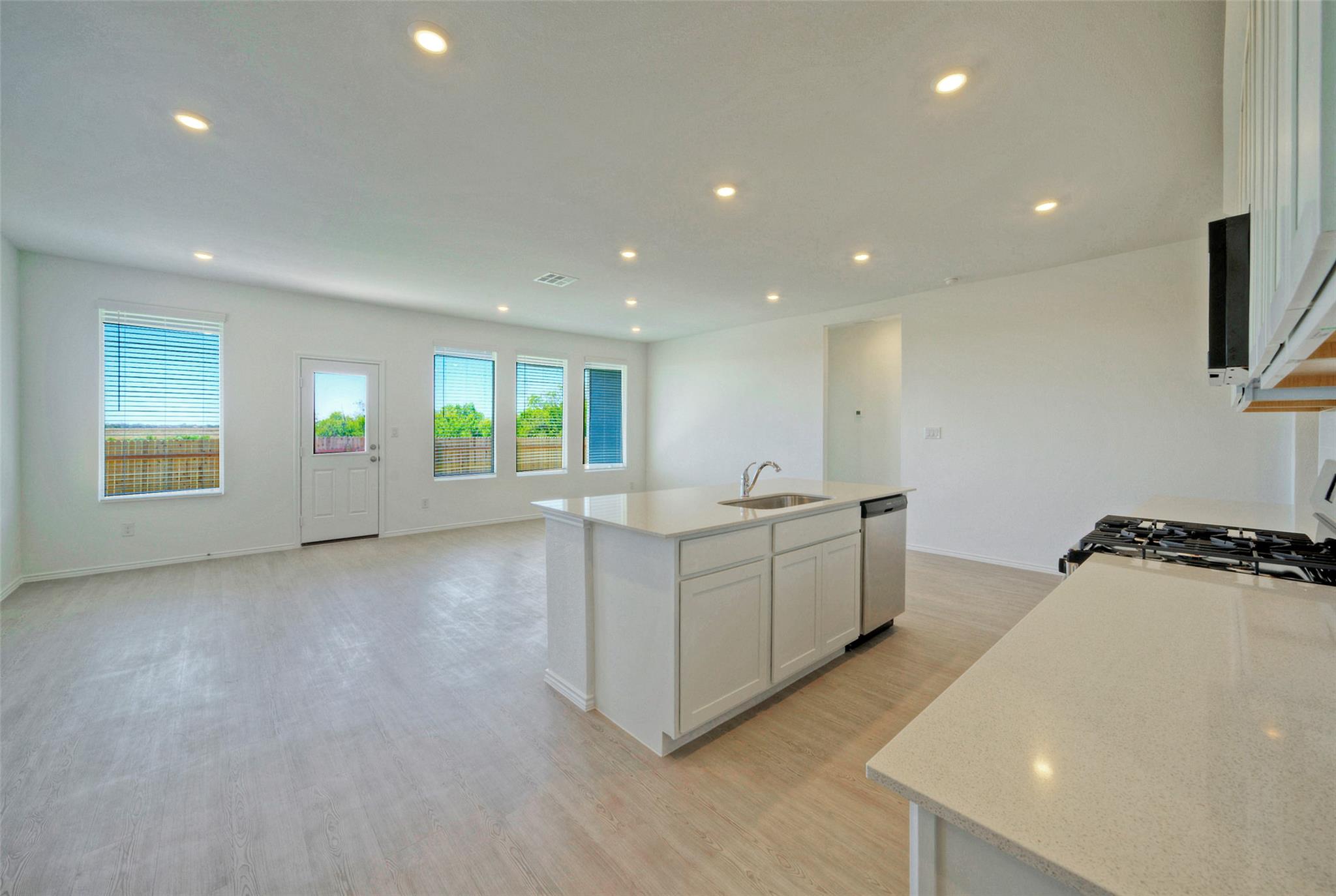 217 Twilight Breeze Way, Hutto, TX 78634