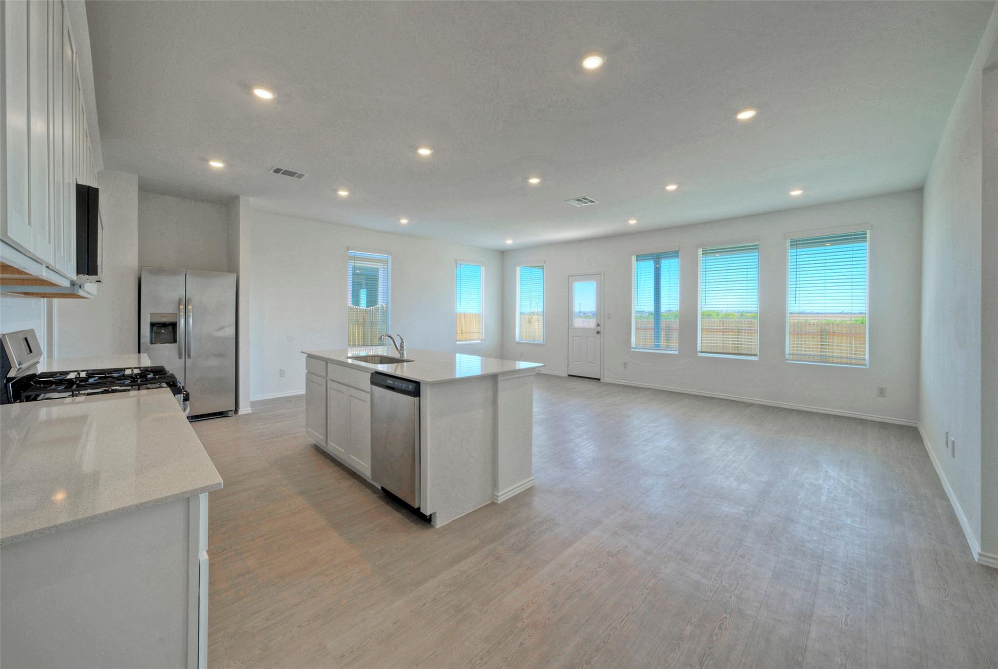 217 Twilight Breeze Way, Hutto, TX 78634