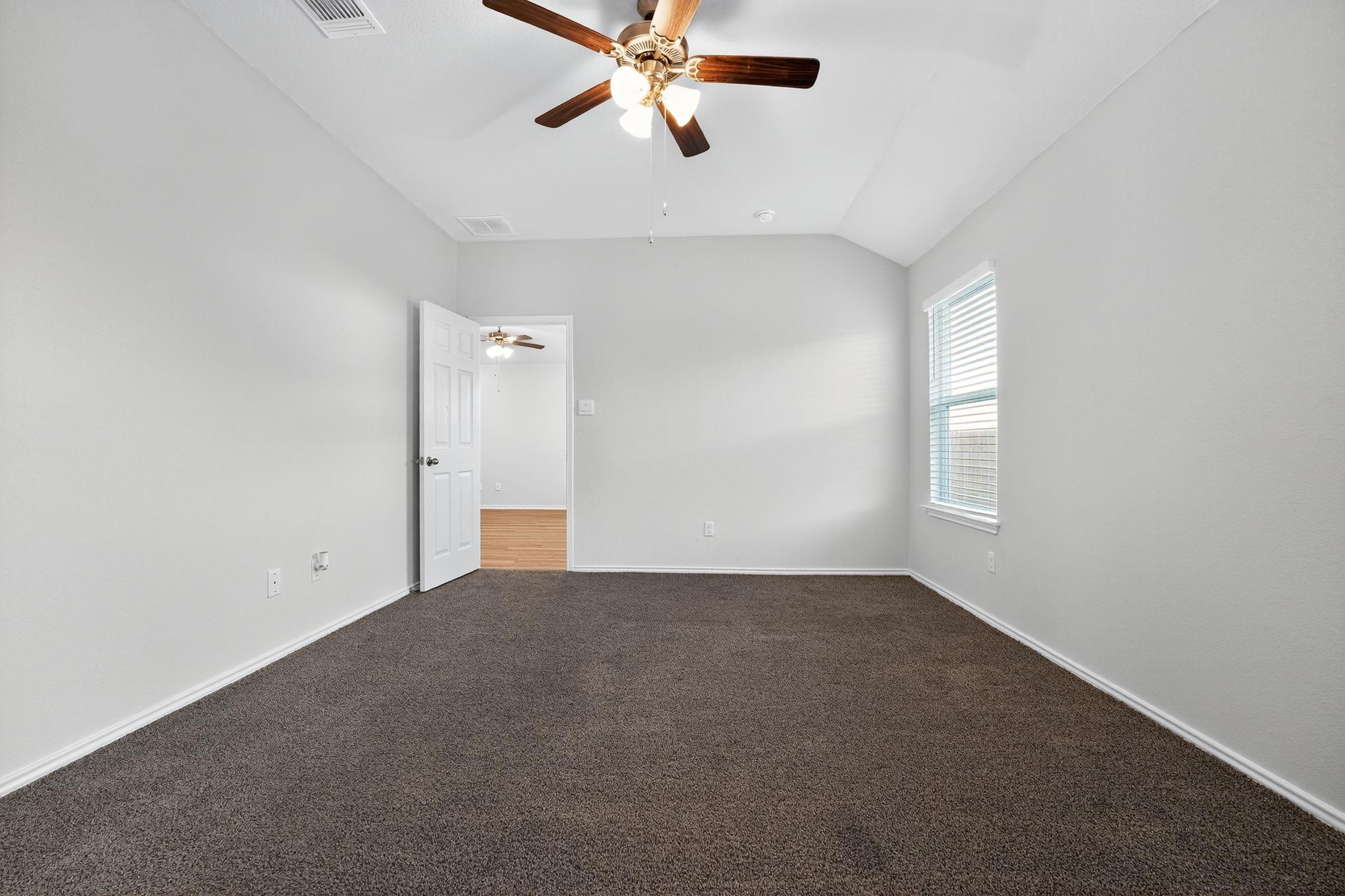 136 Watch Hl, Jarrell, TX 76537