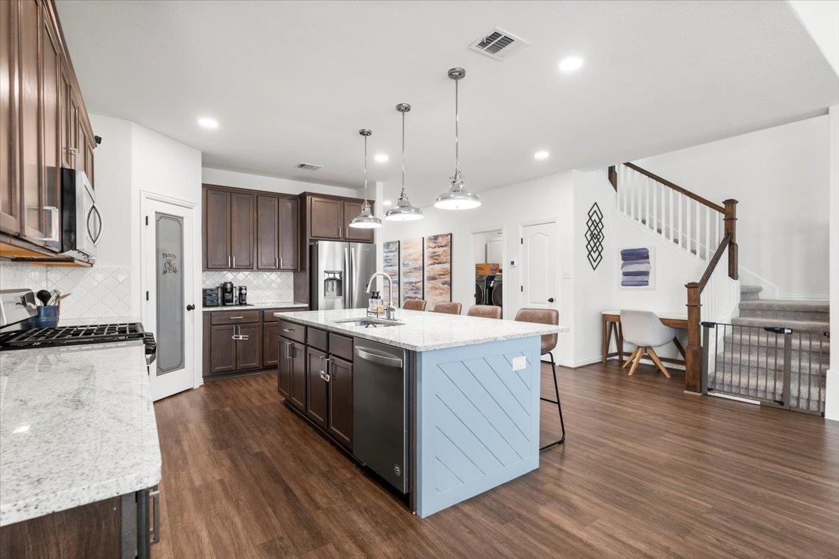 6401 Golden Bough Ln, Pflugerville, TX 78660