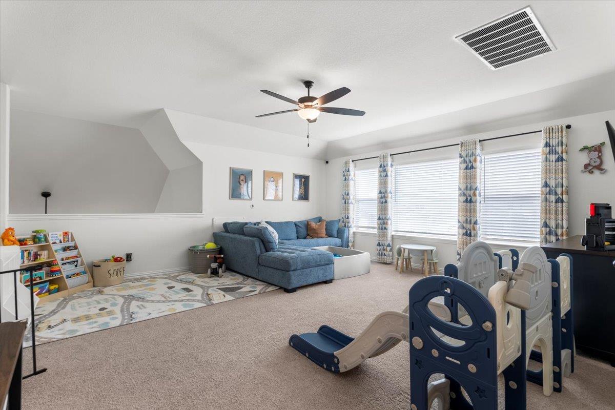 6401 Golden Bough Ln, Pflugerville, TX 78660