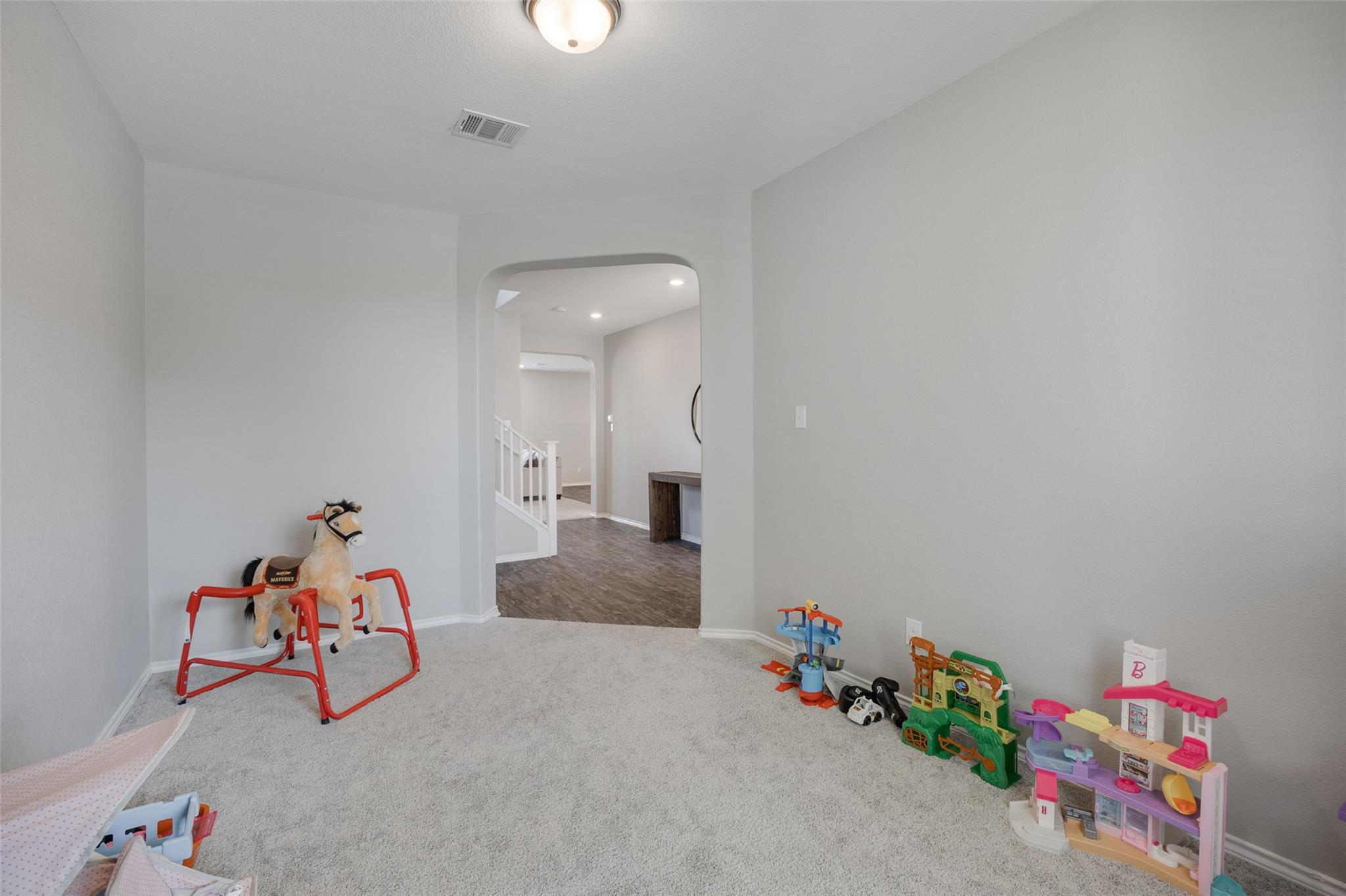 214 Saranac Dr, Elgin, TX 78621