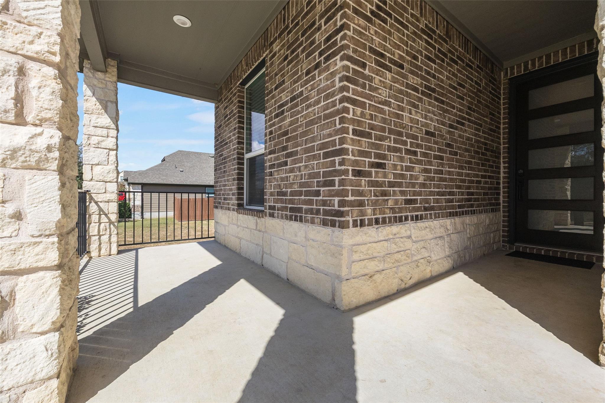 214 Saranac Dr, Elgin, TX 78621