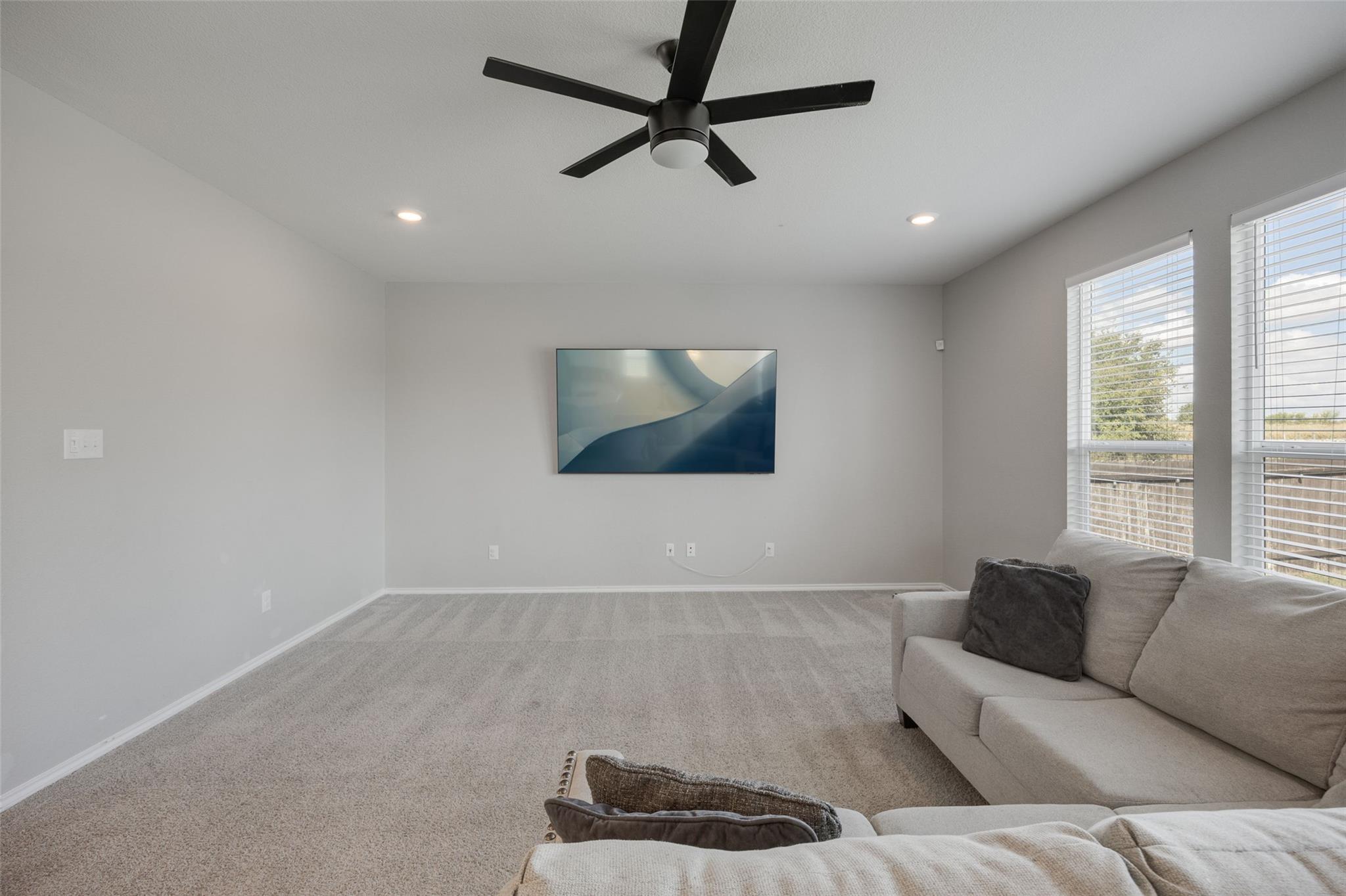 214 Saranac Dr, Elgin, TX 78621