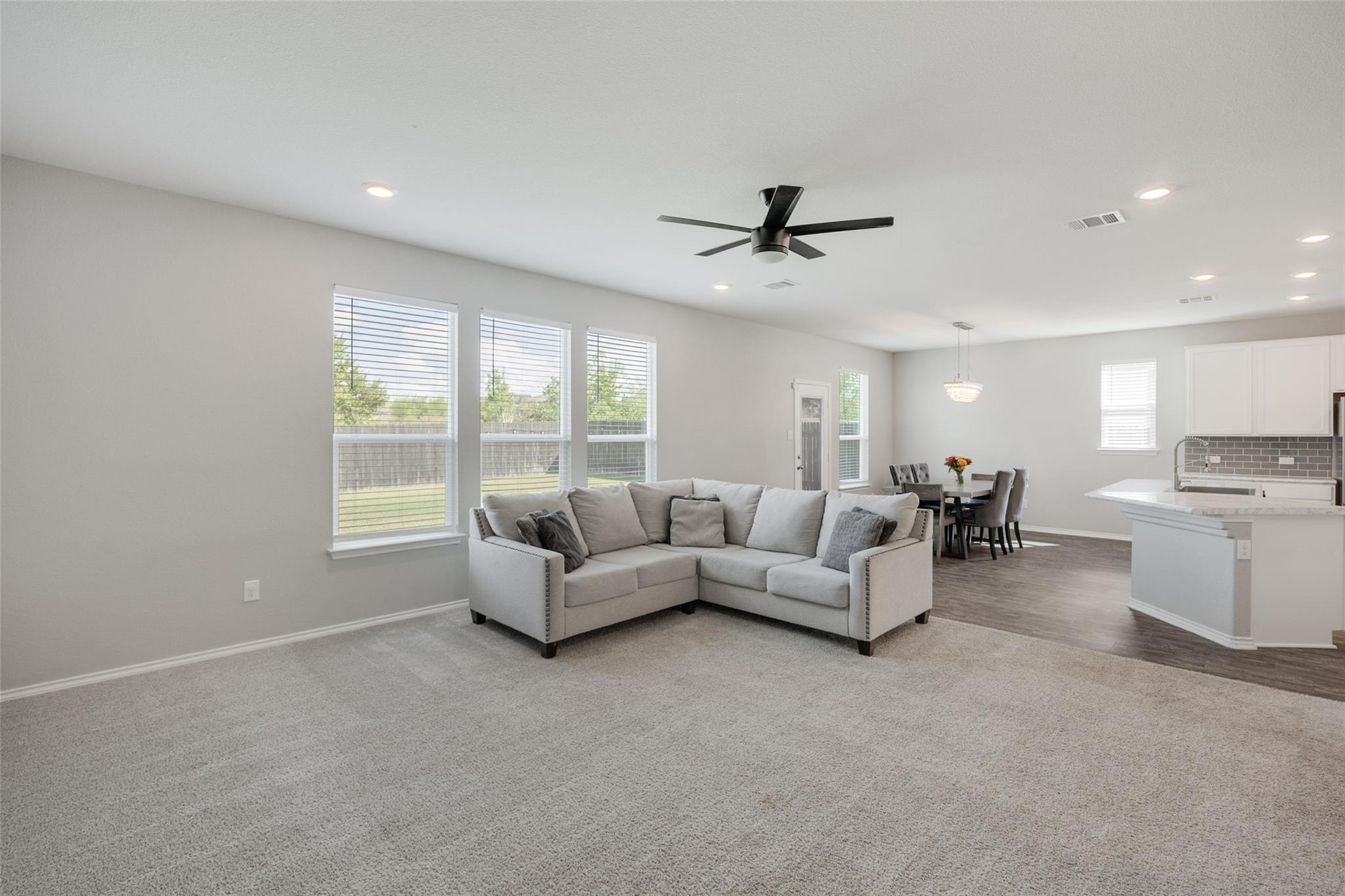 214 Saranac Dr, Elgin, TX 78621