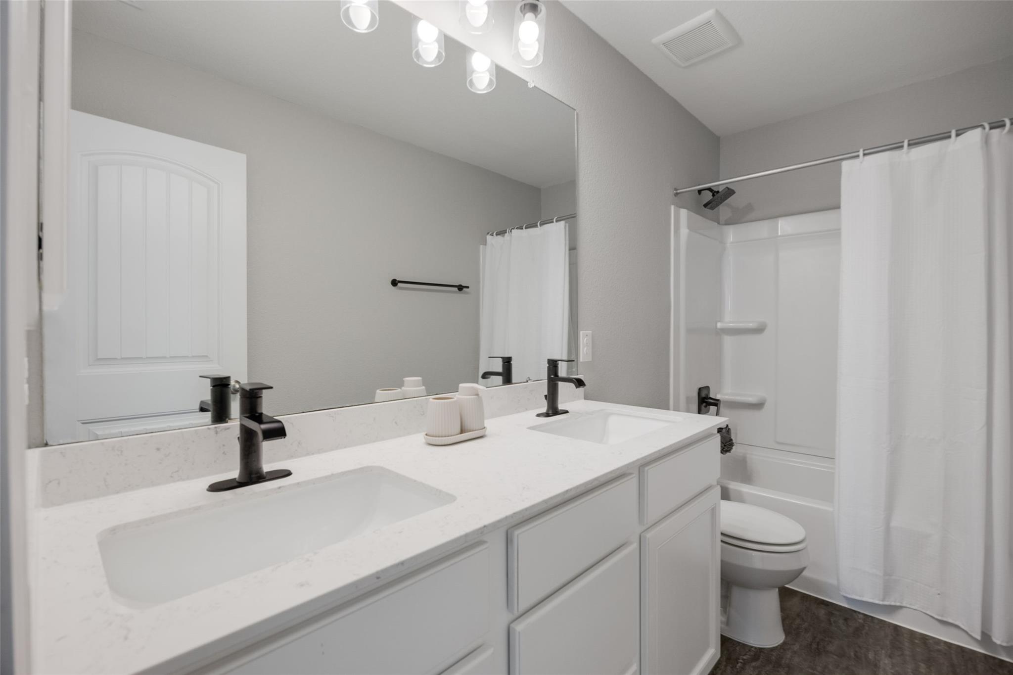 214 Saranac Dr, Elgin, TX 78621