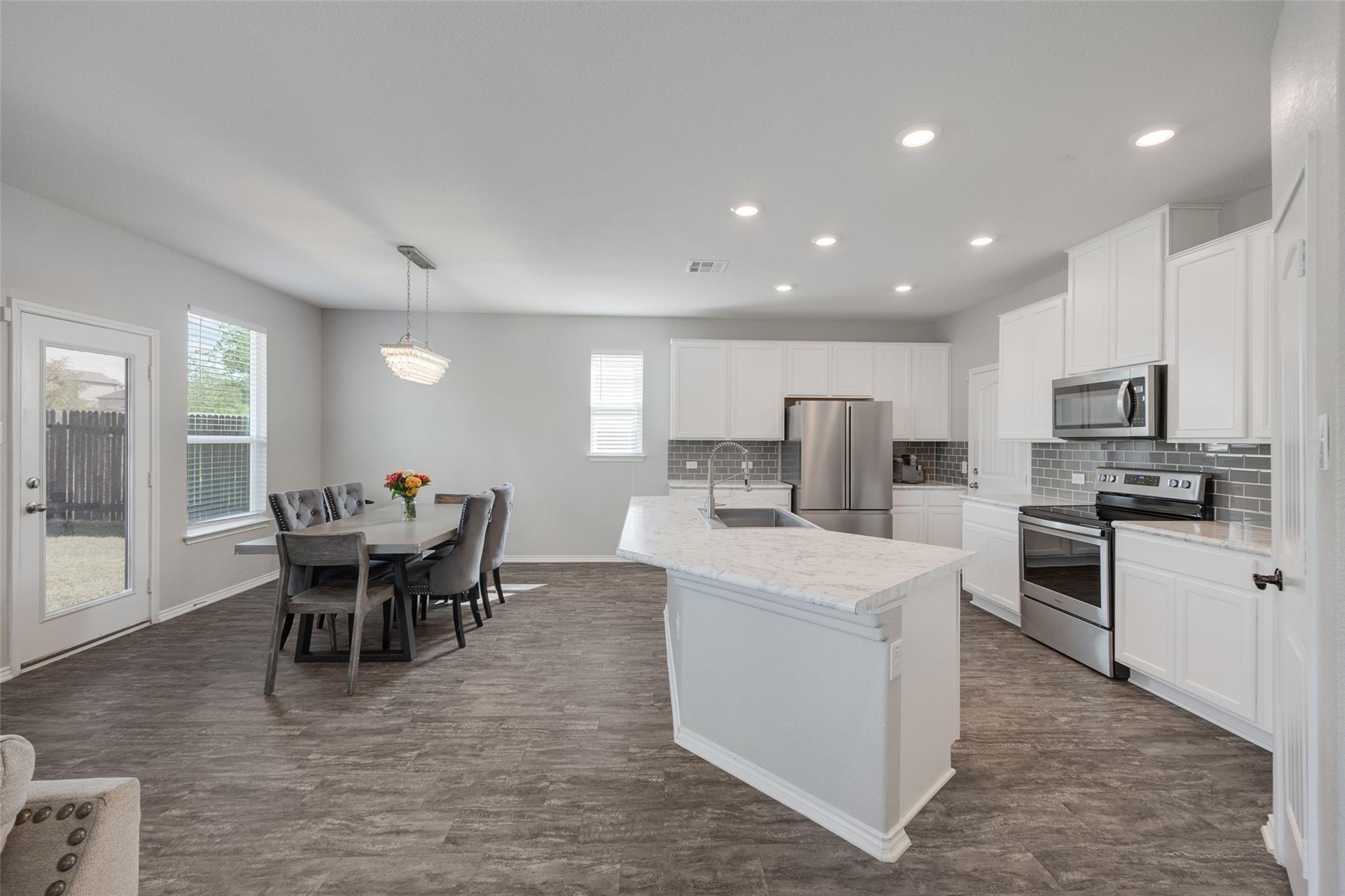 214 Saranac Dr, Elgin, TX 78621