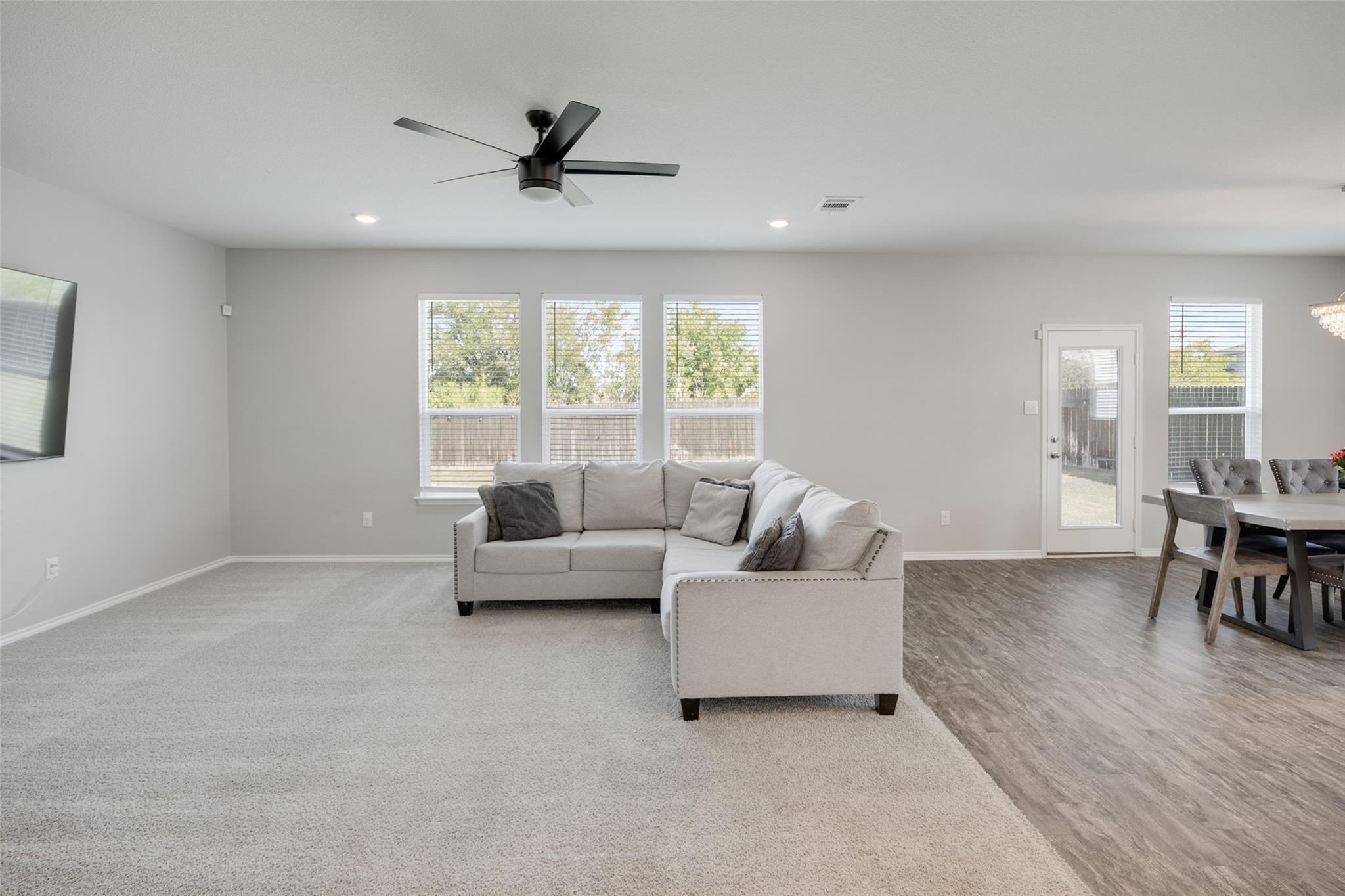 214 Saranac Dr, Elgin, TX 78621