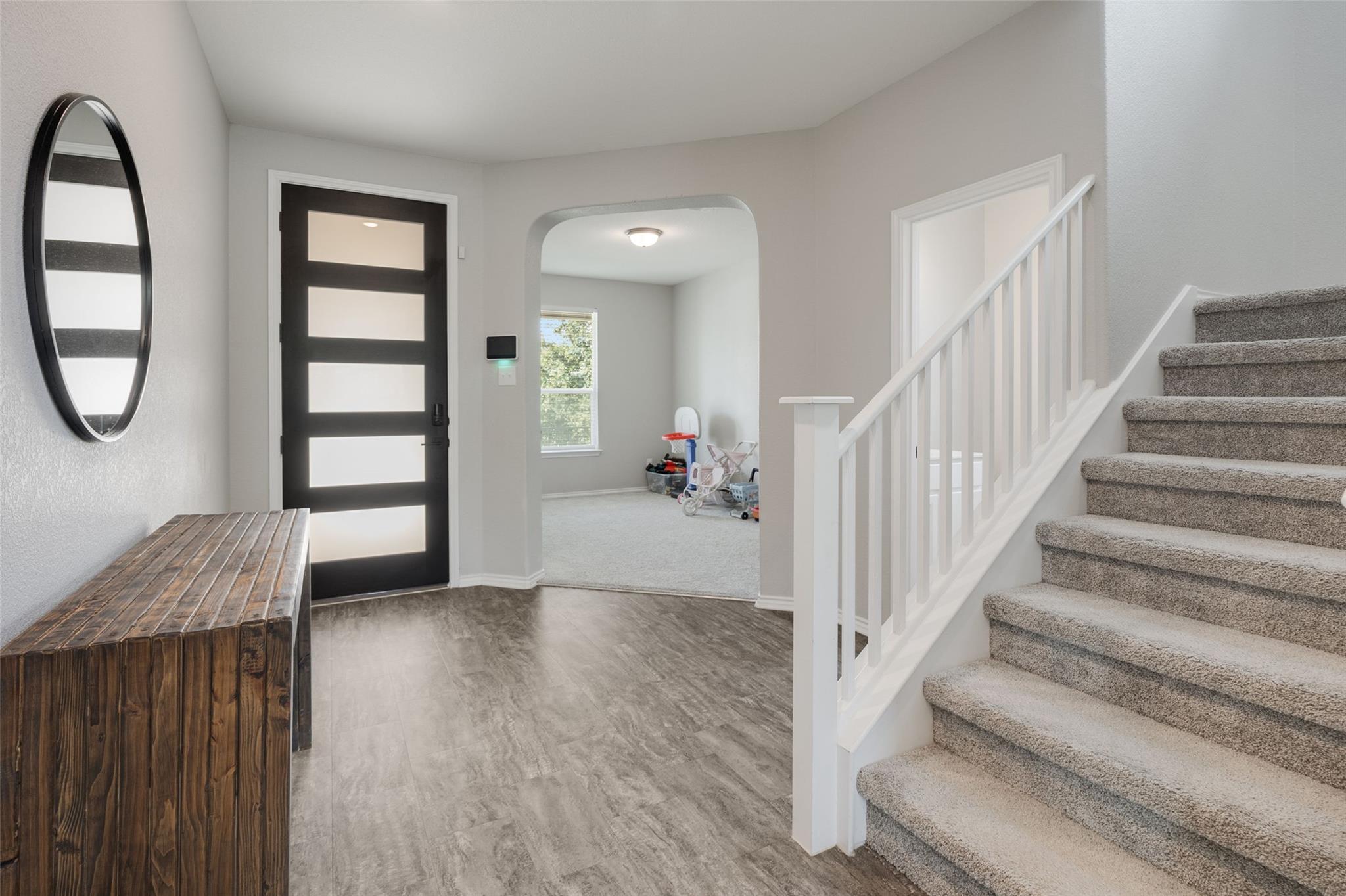 214 Saranac Dr, Elgin, TX 78621