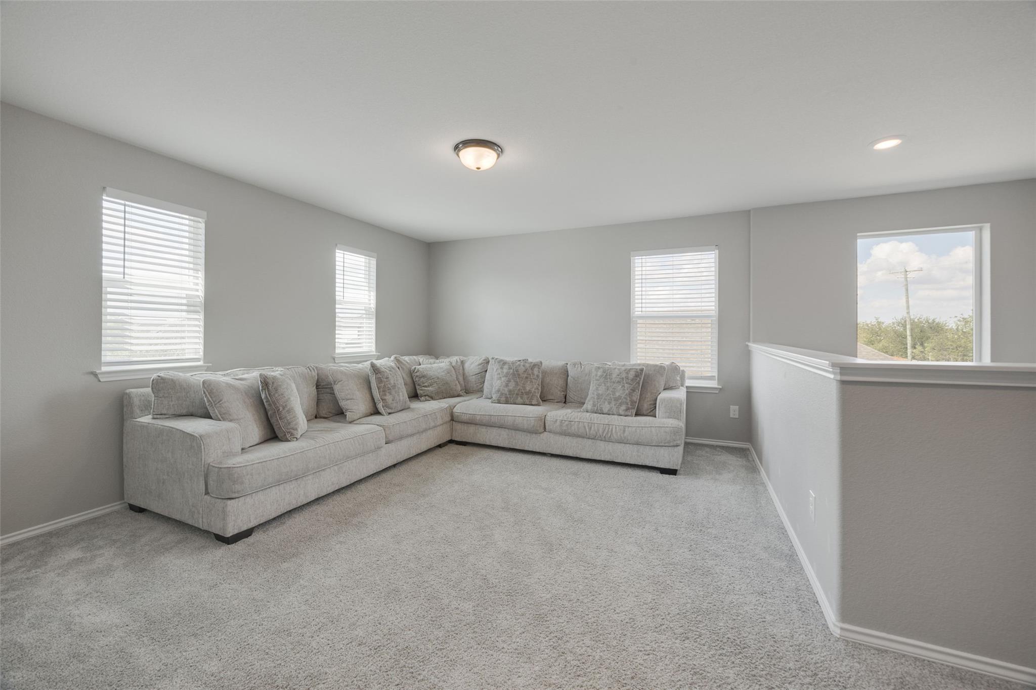 214 Saranac Dr, Elgin, TX 78621