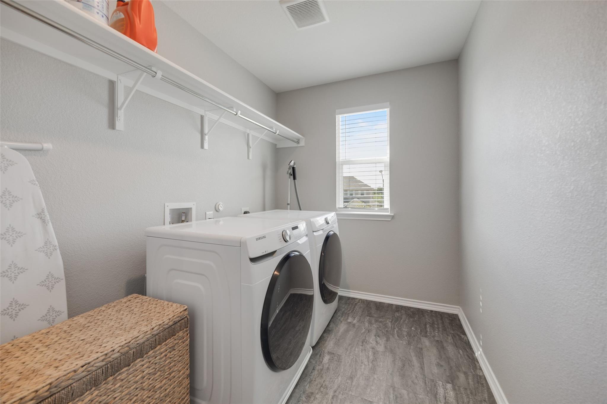 214 Saranac Dr, Elgin, TX 78621