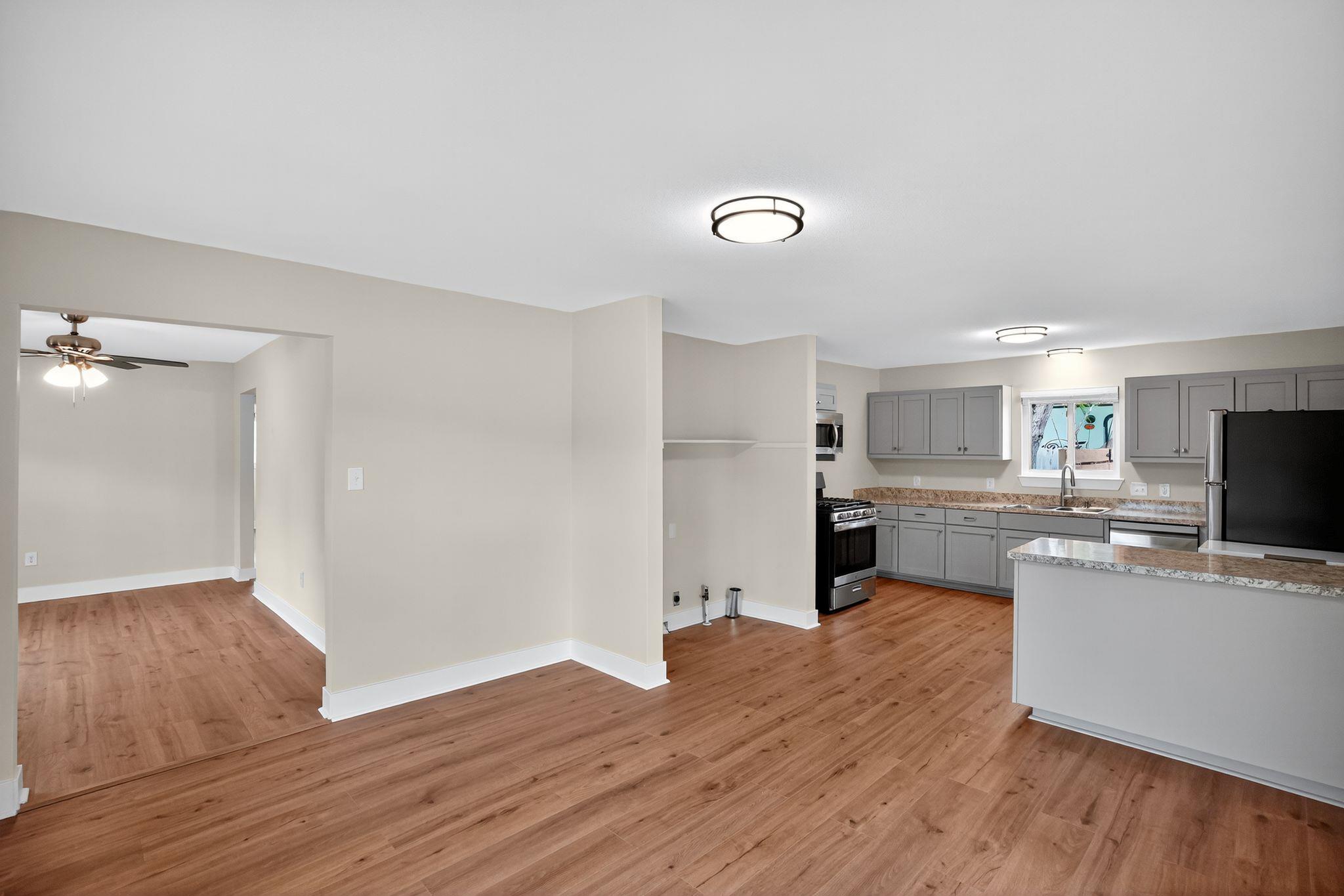 515 W 8th St, Georgetown, TX 78626