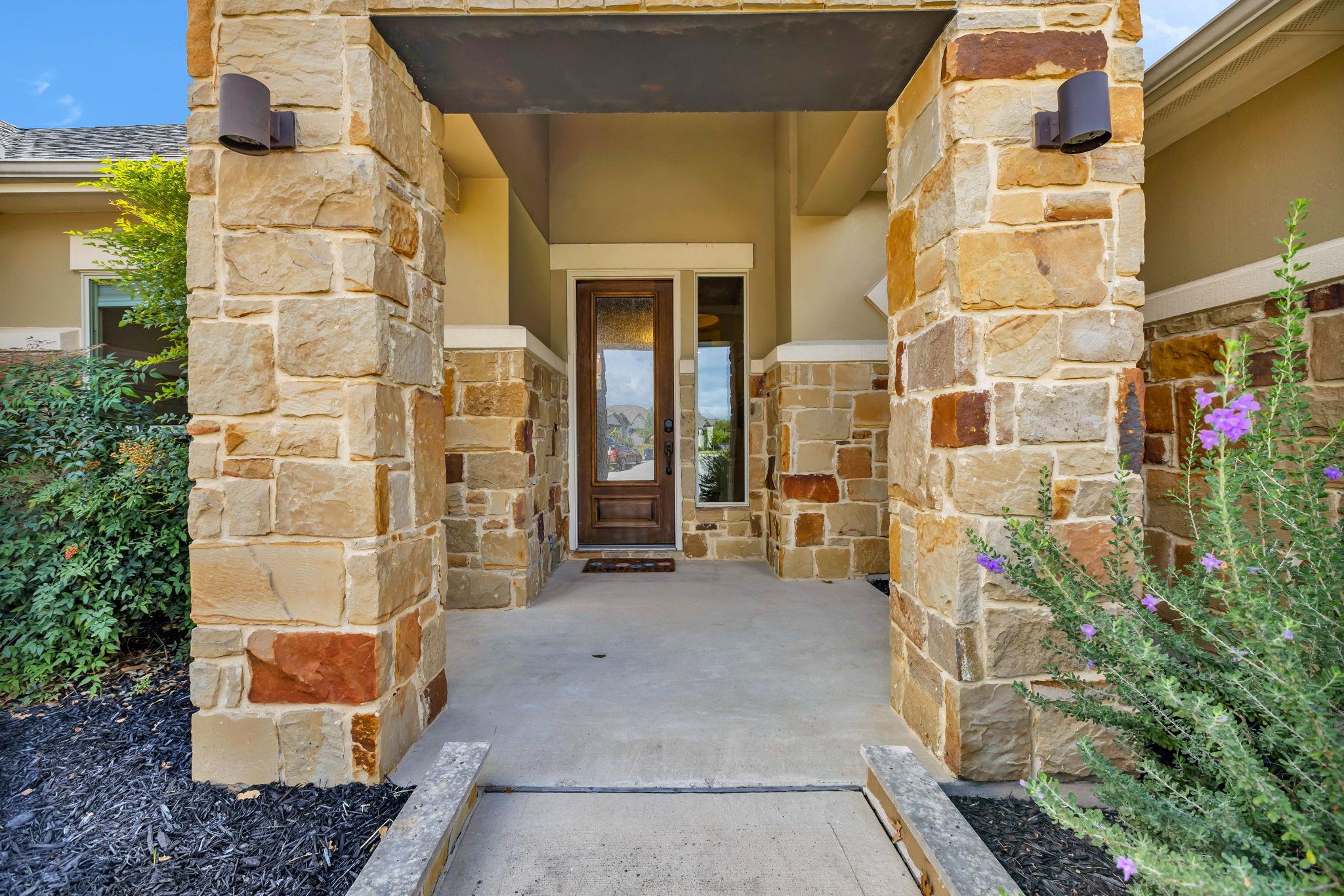 221 Garden Gate Ln, Liberty Hill, TX 78642