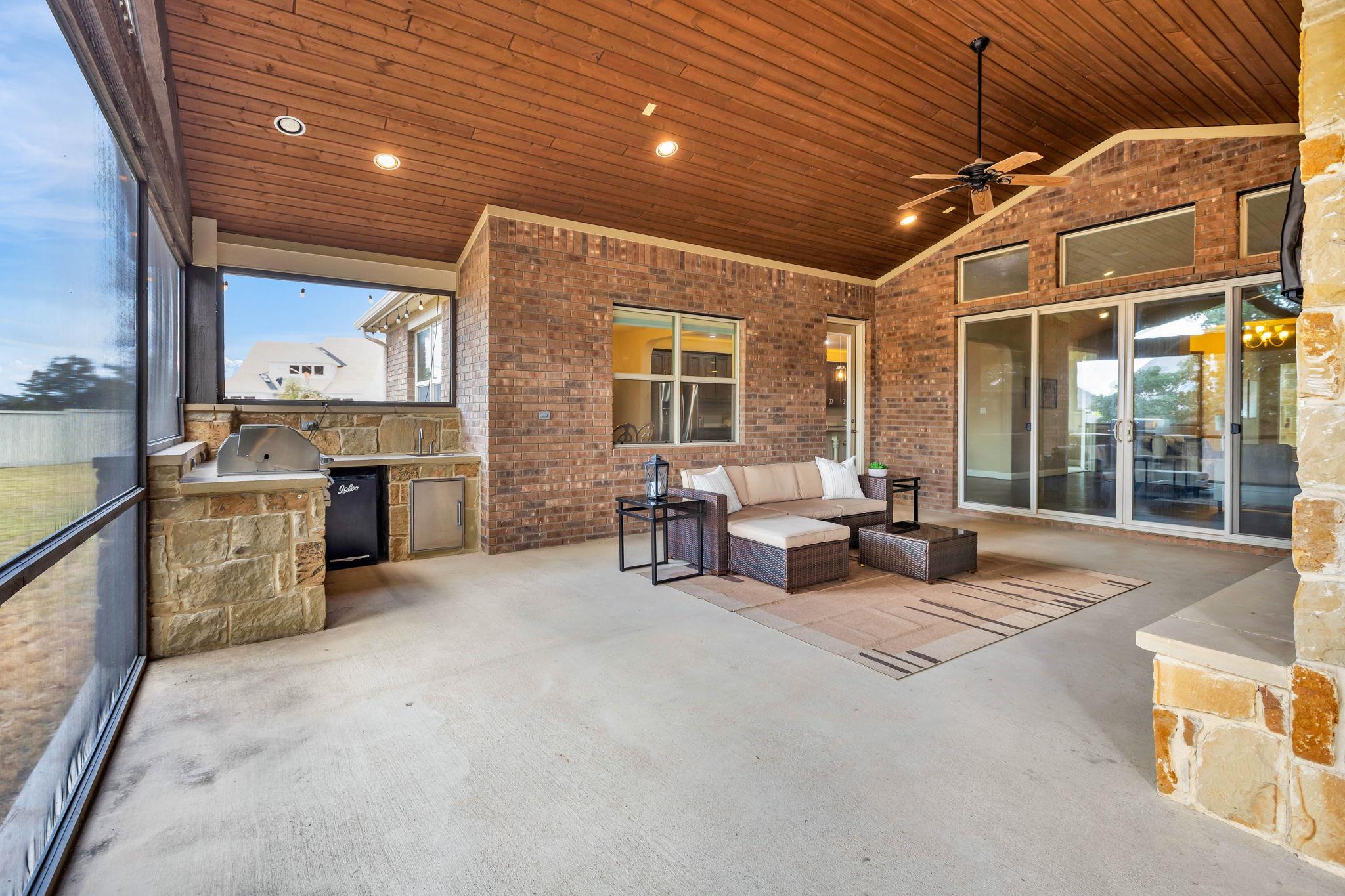 221 Garden Gate Ln, Liberty Hill, TX 78642