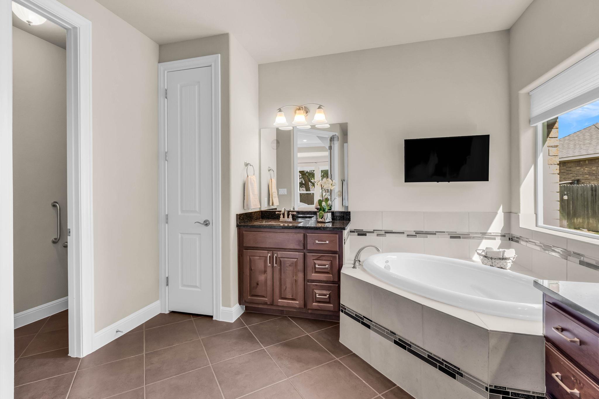 221 Garden Gate Ln, Liberty Hill, TX 78642