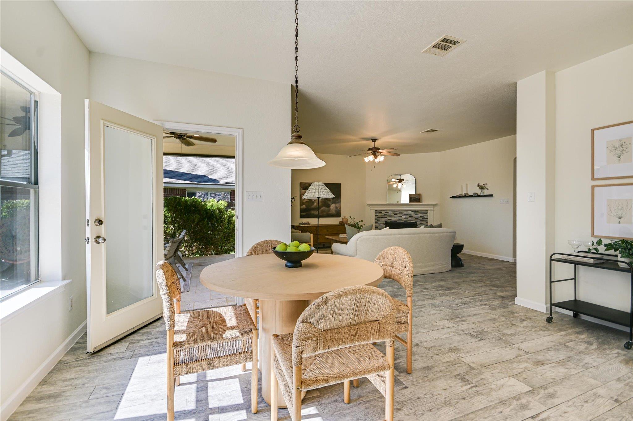 905 Balmoral Castle Ct, Pflugerville, TX 78660