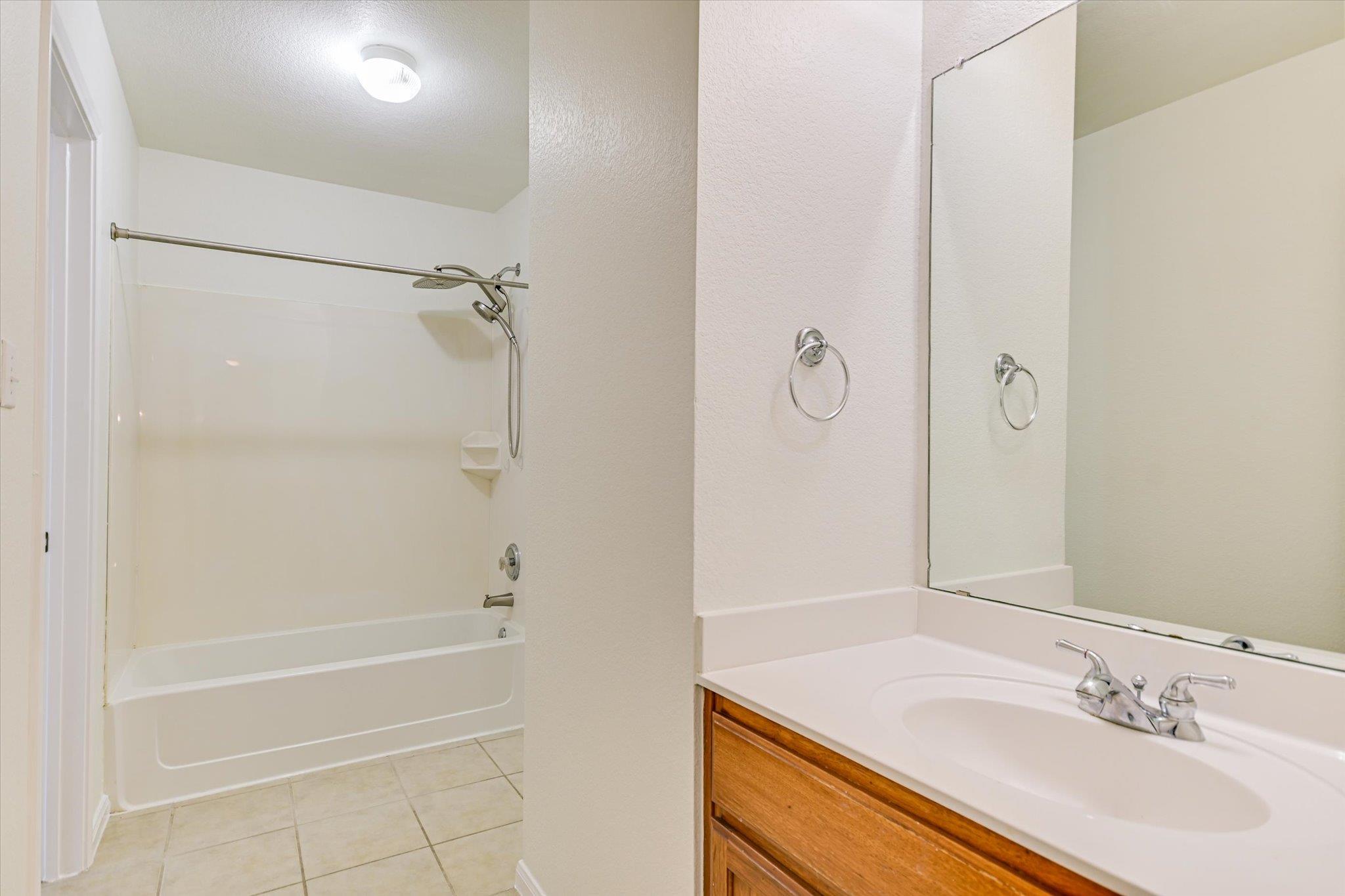 905 Balmoral Castle Ct, Pflugerville, TX 78660