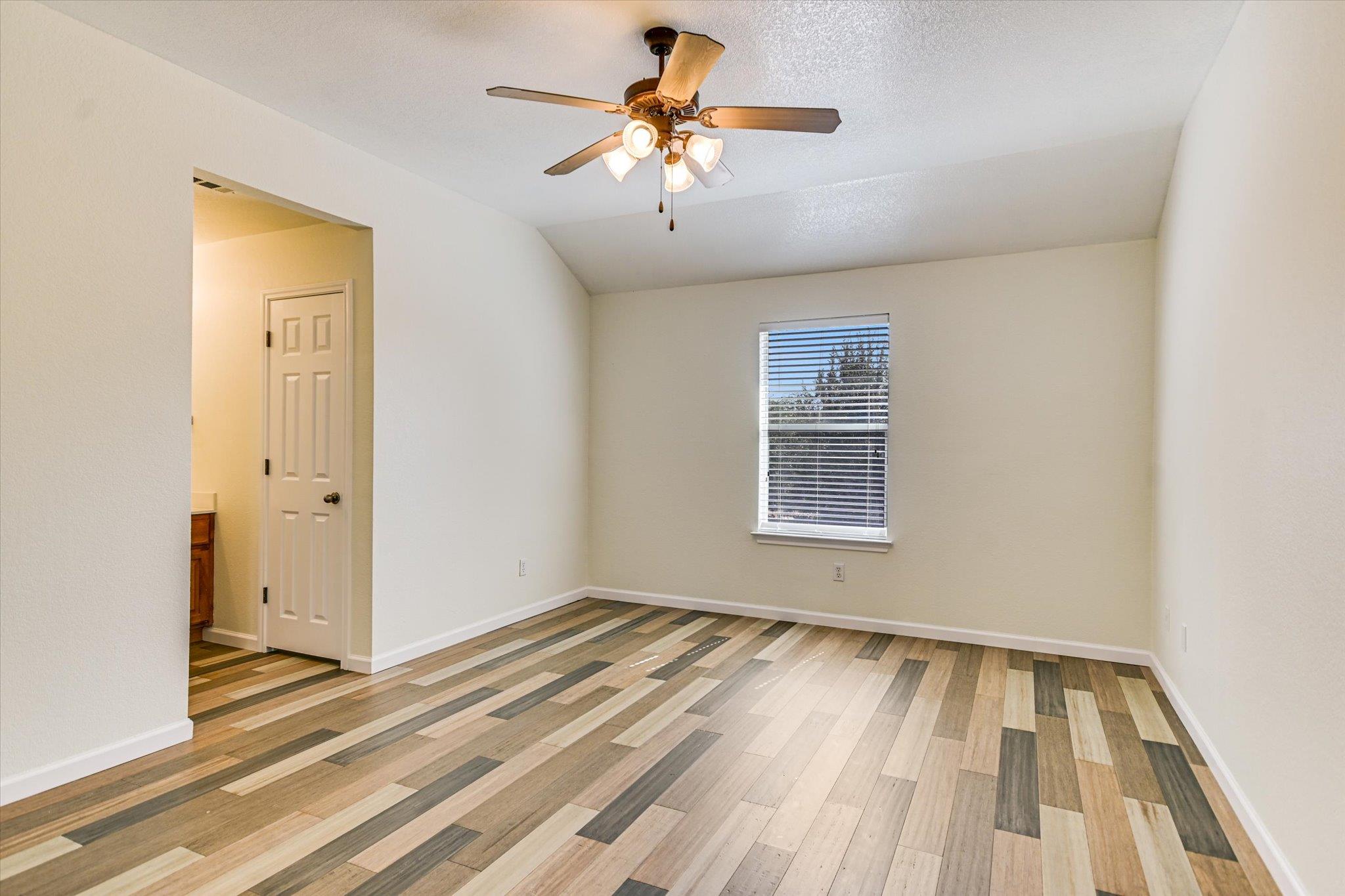 905 Balmoral Castle Ct, Pflugerville, TX 78660