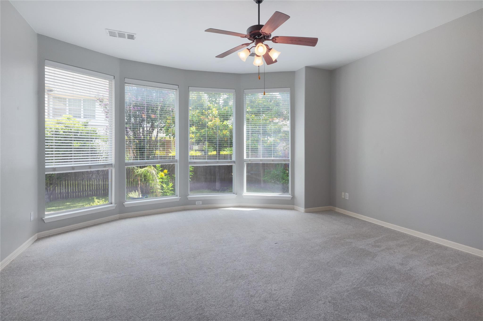 2279 Fernspring Dr, Round Rock, TX 78665