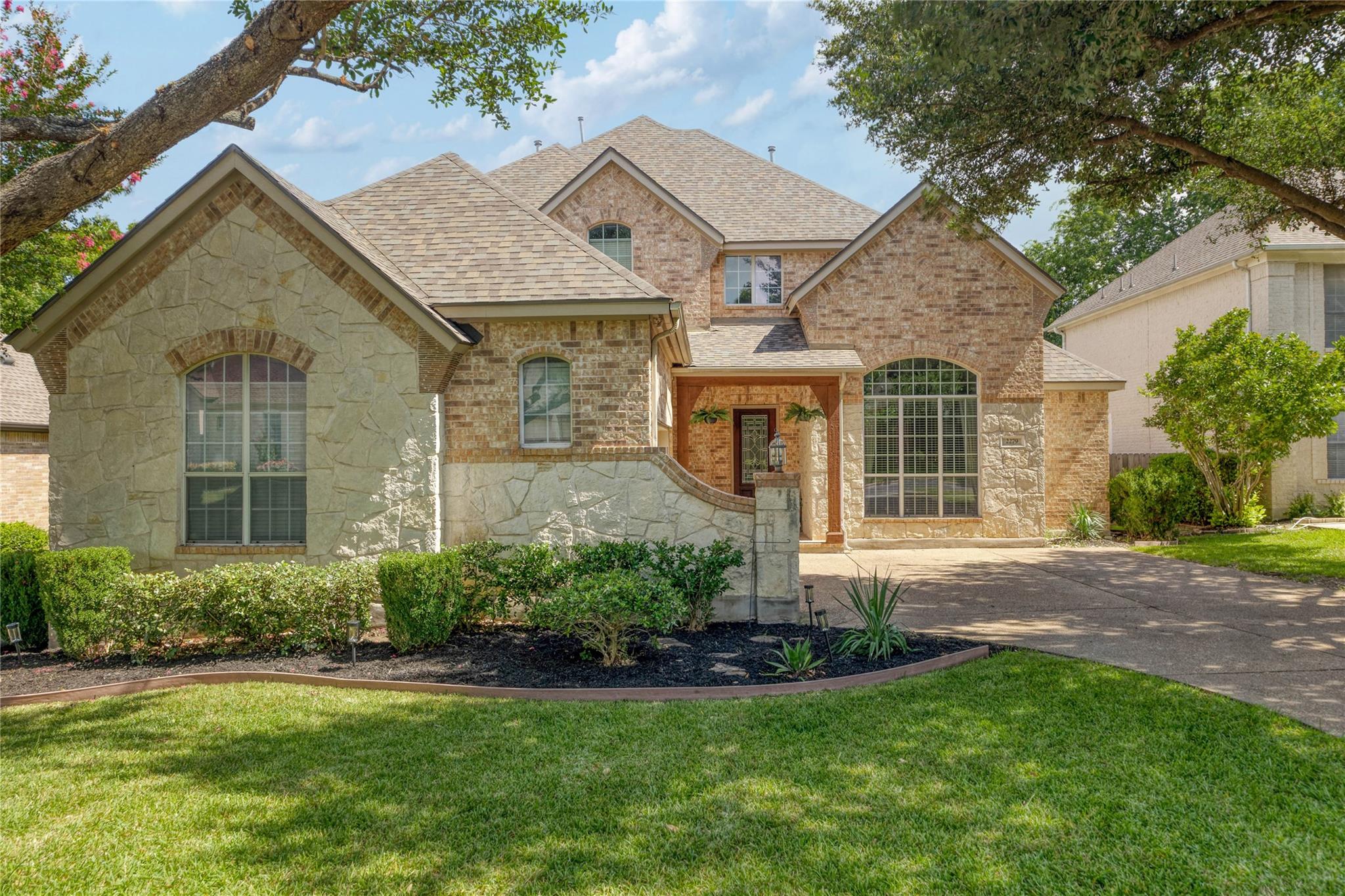 2279 Fernspring Dr, Round Rock, TX 78665