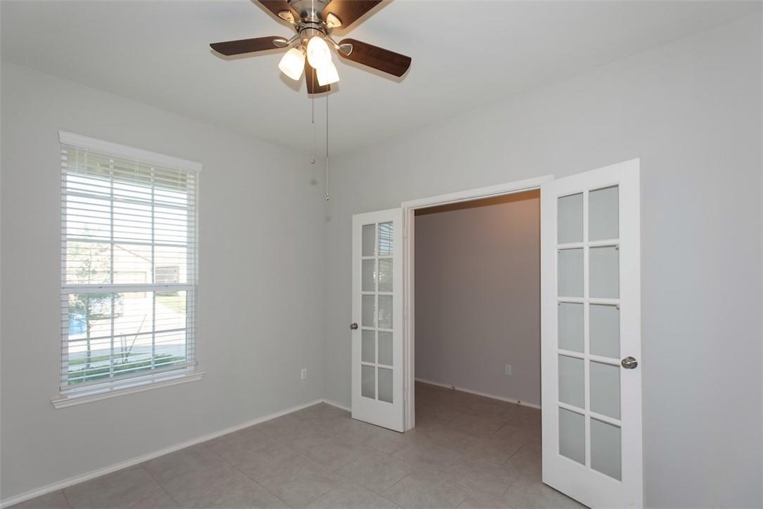 163 Palm Dr, Buda, TX 78610