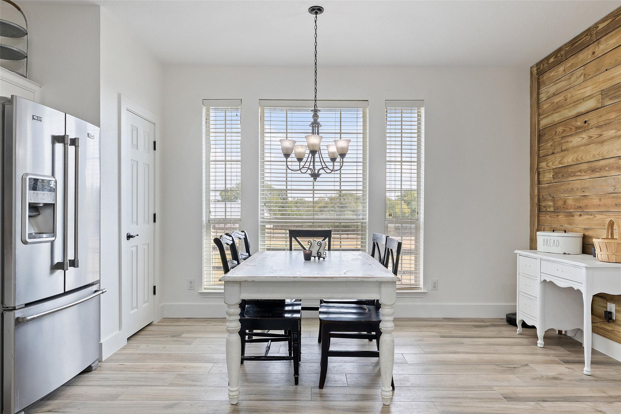 213 Beauchamp Rd, Dripping Springs, TX 78620