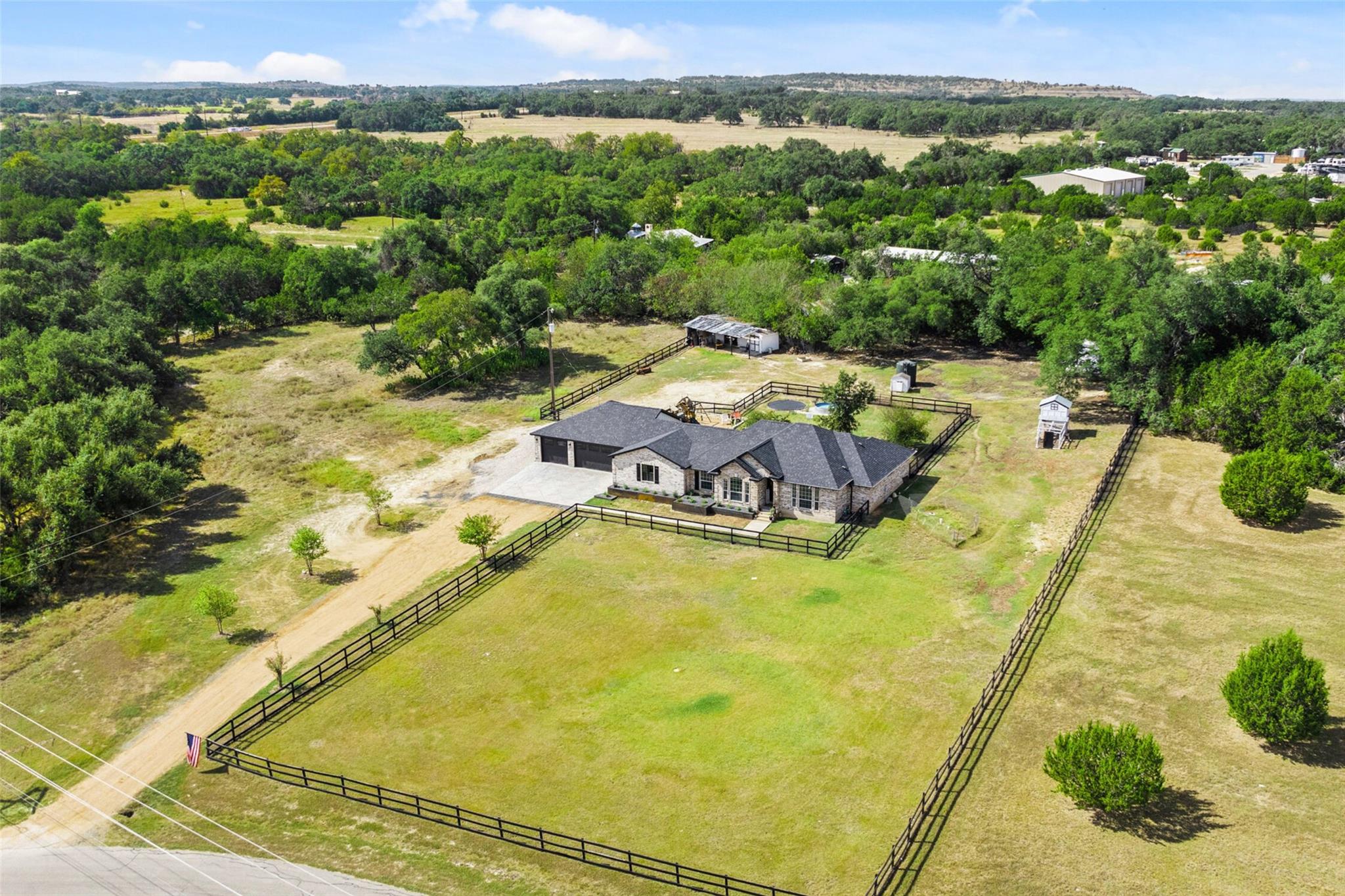 213 Beauchamp Rd, Dripping Springs, TX 78620