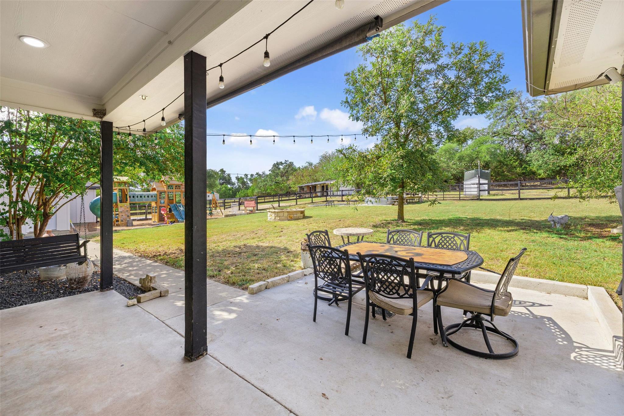 213 Beauchamp Rd, Dripping Springs, TX 78620