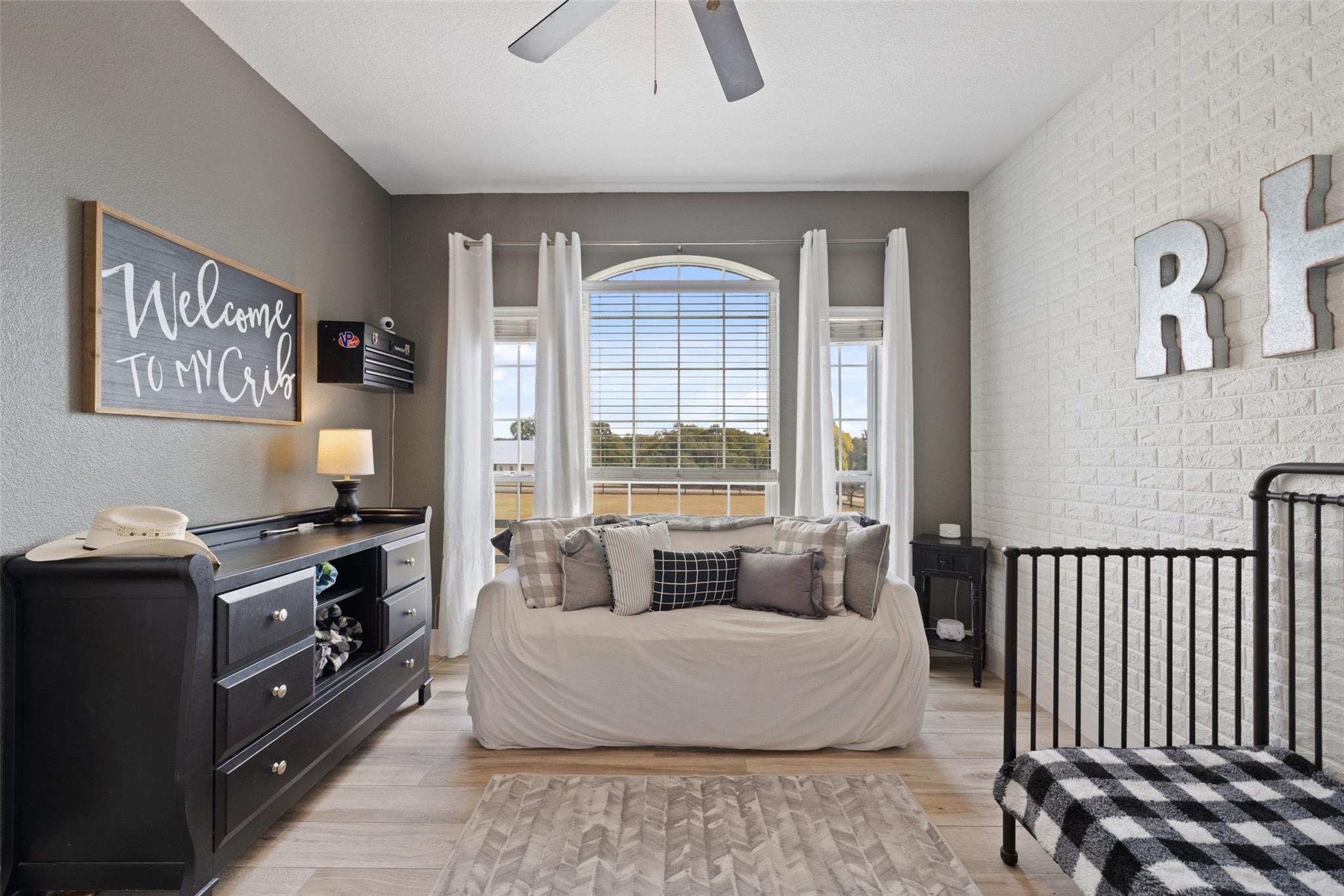 213 Beauchamp Rd, Dripping Springs, TX 78620