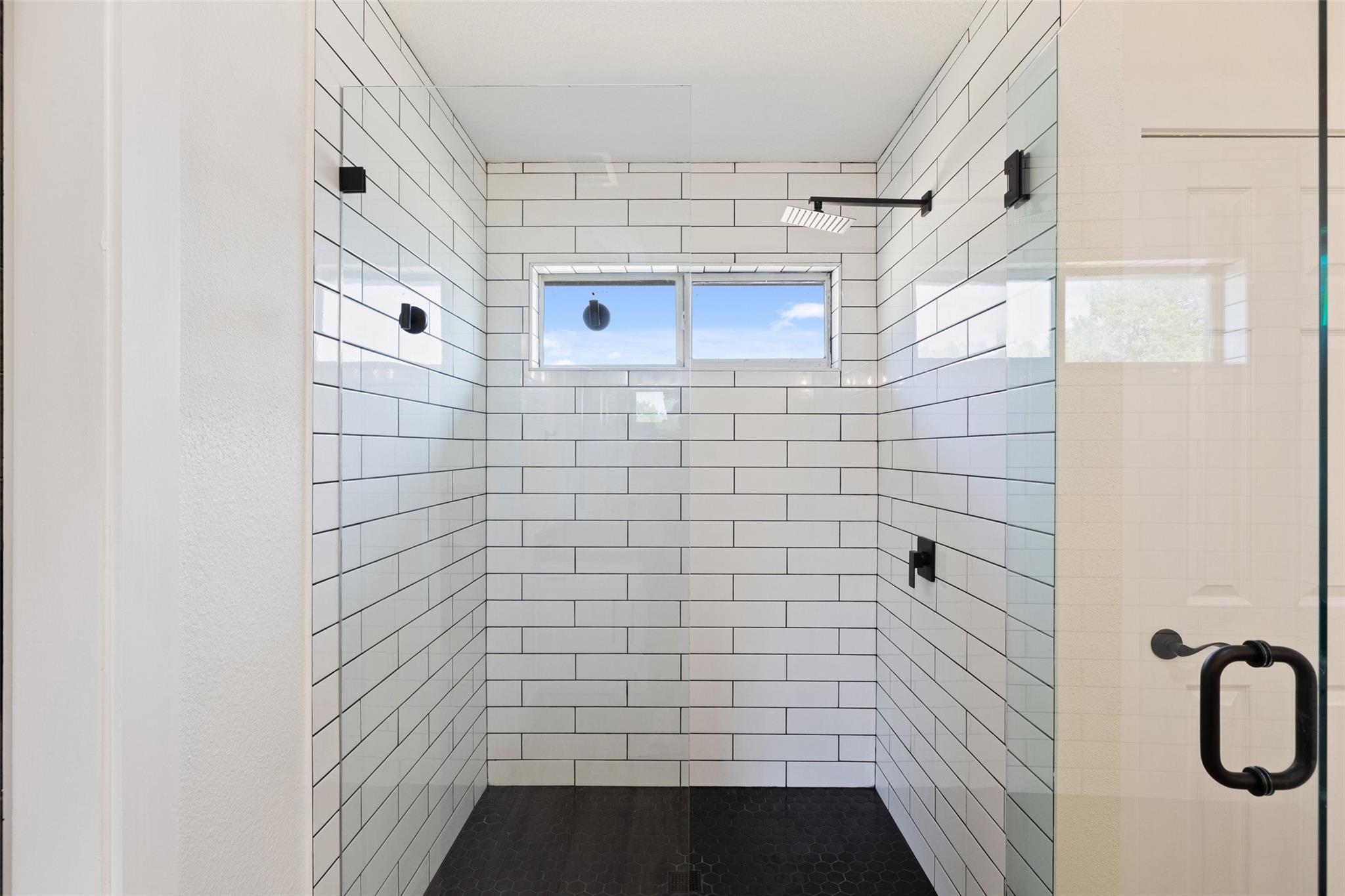 213 Beauchamp Rd, Dripping Springs, TX 78620