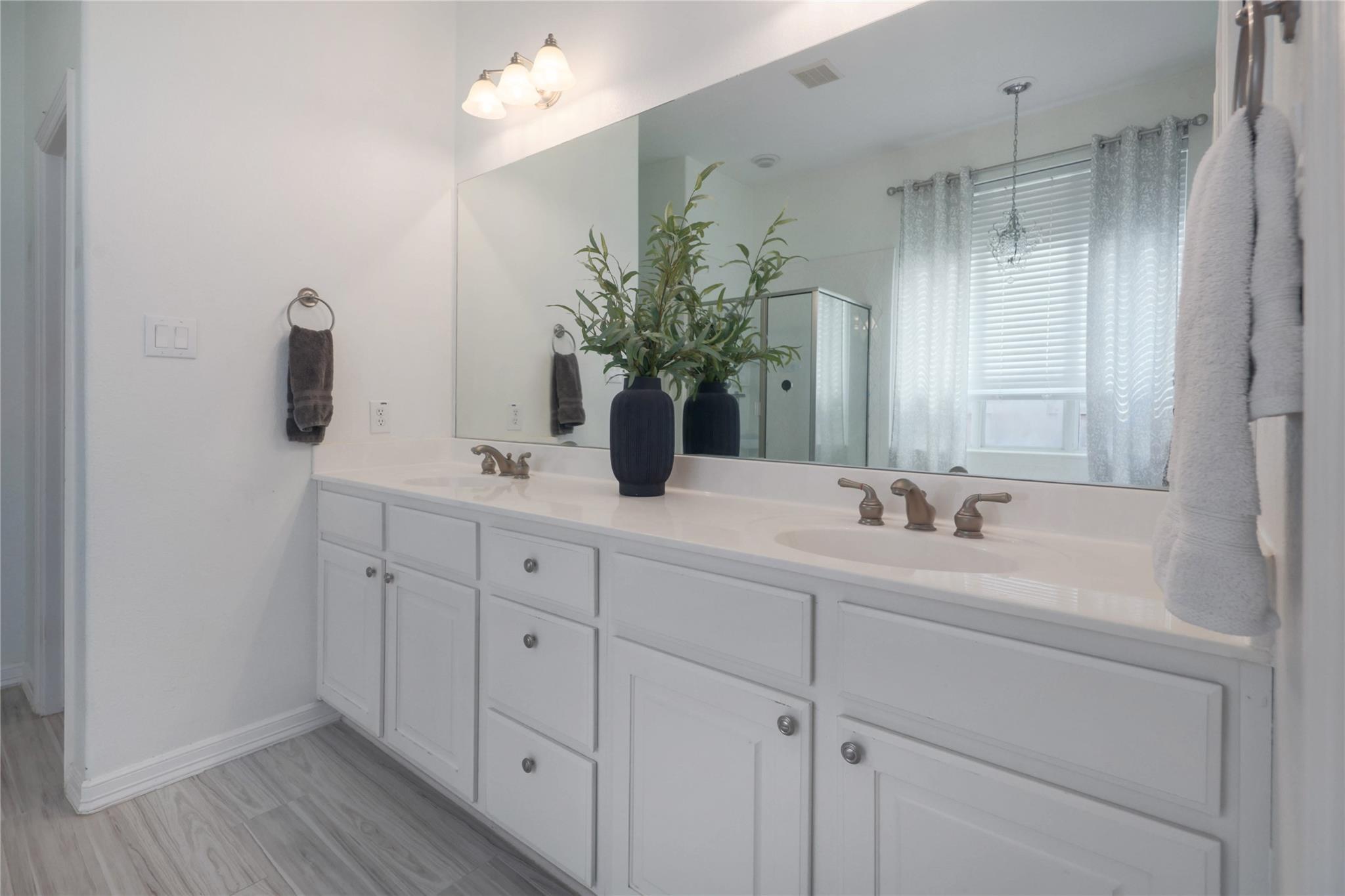 2279 Fernspring Dr, Round Rock, TX 78665