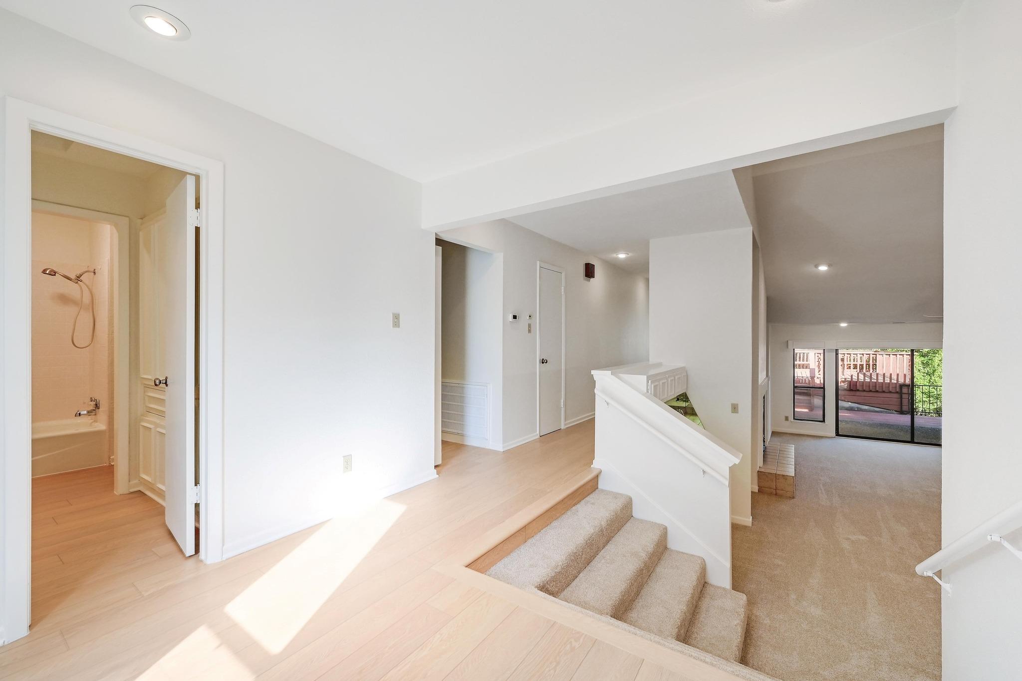 6820 N Cypress Point # 22, Austin, TX 78746