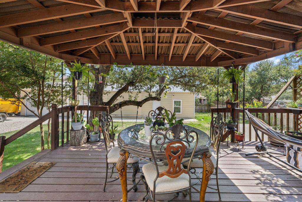 1102 Oak Hollow Dr, Leander, TX 78641