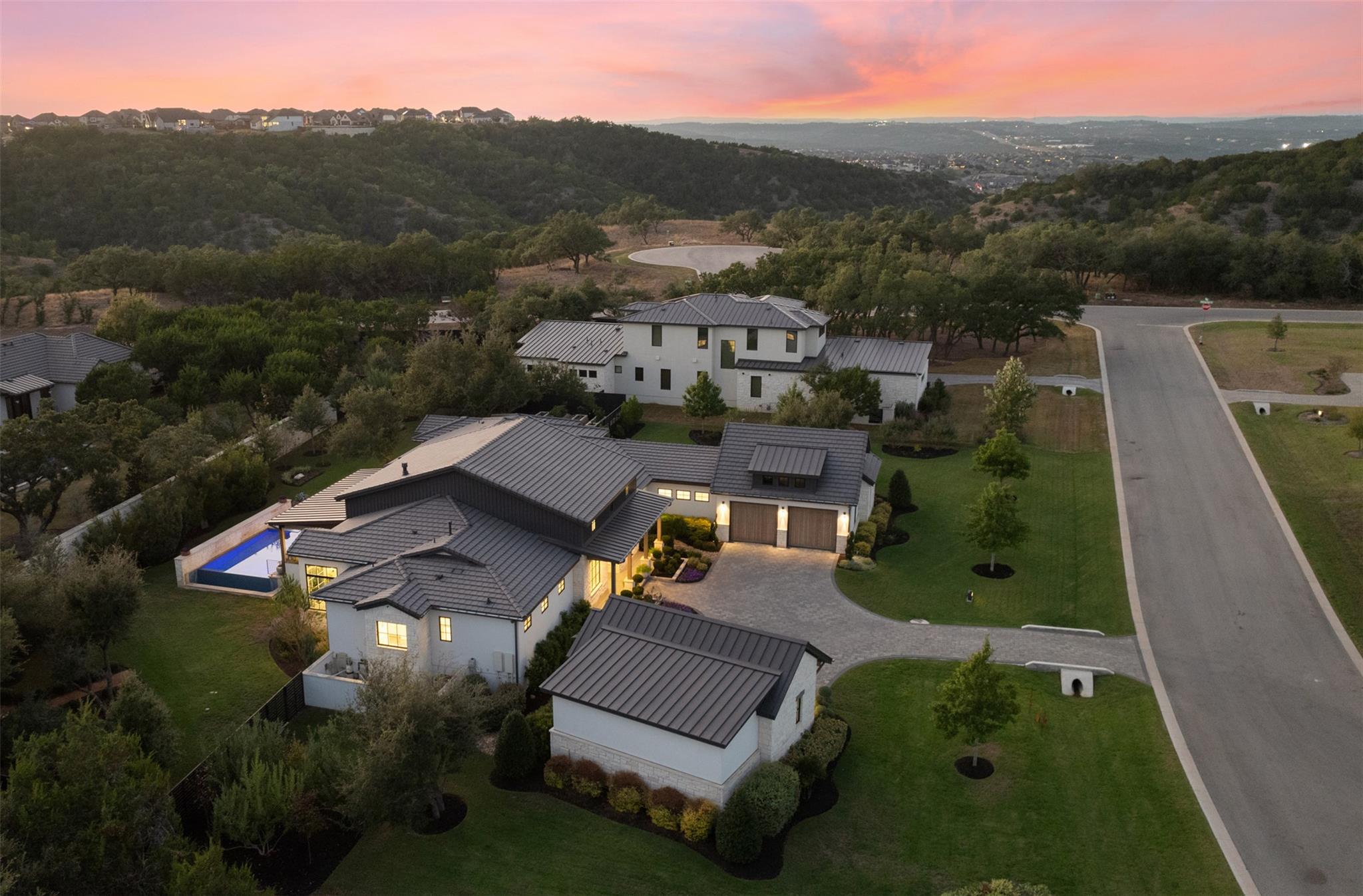 17213 Morning Grove Ln, Austin, TX 78738