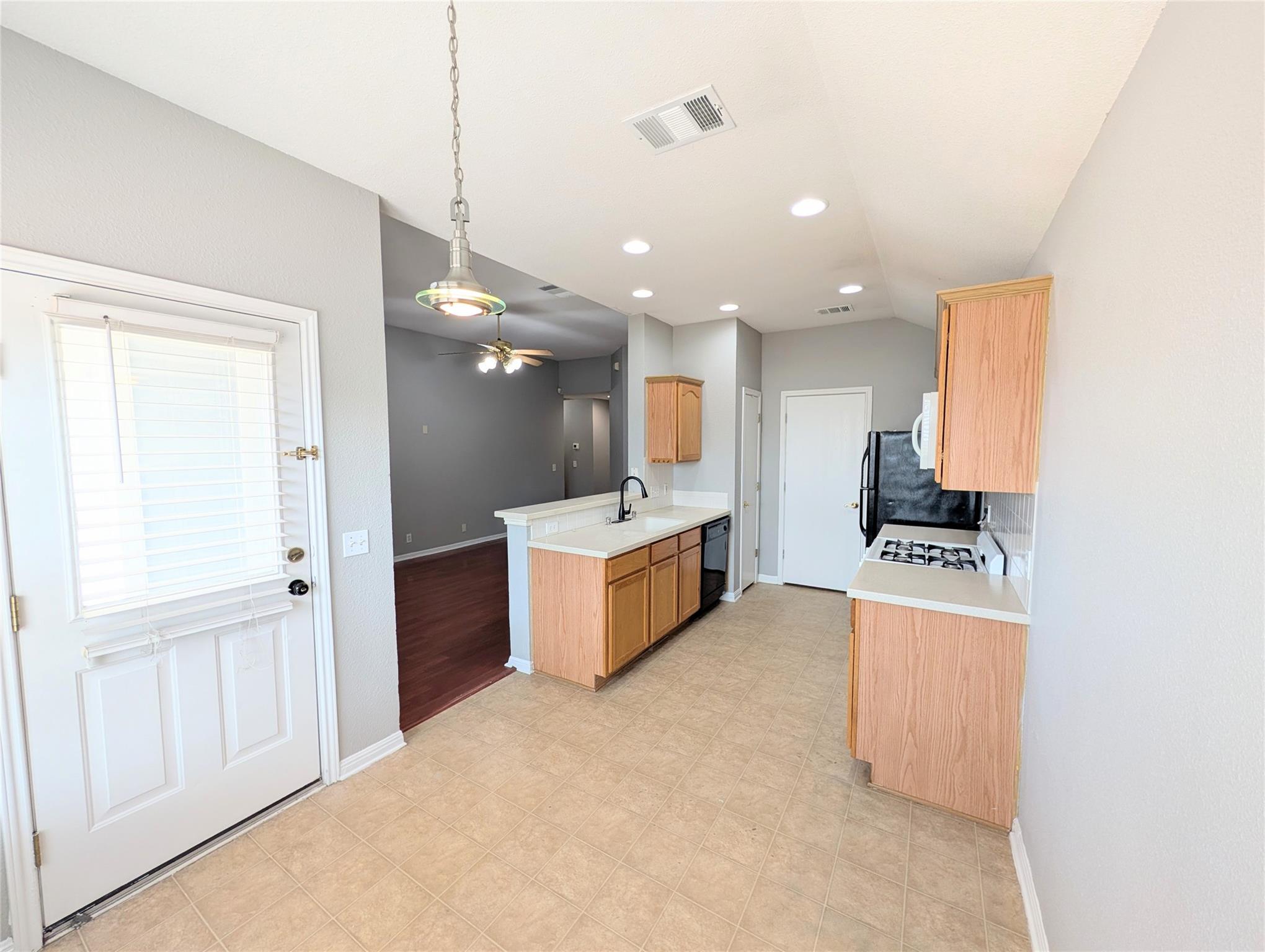 15107 Nuttall Dr, Austin, TX 78724