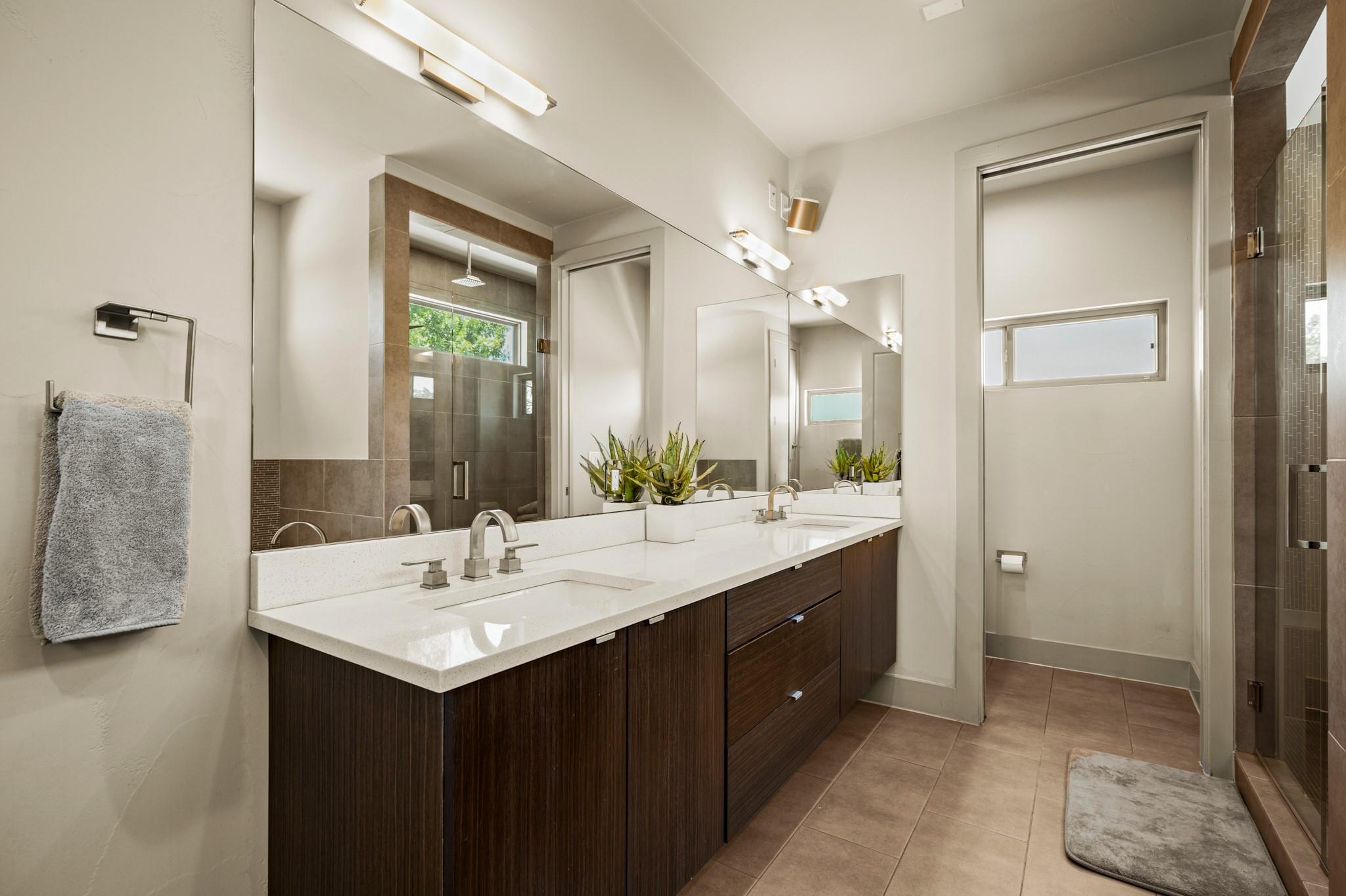 3005 E Martin Luther King Jr Blvd, Austin, TX 78702