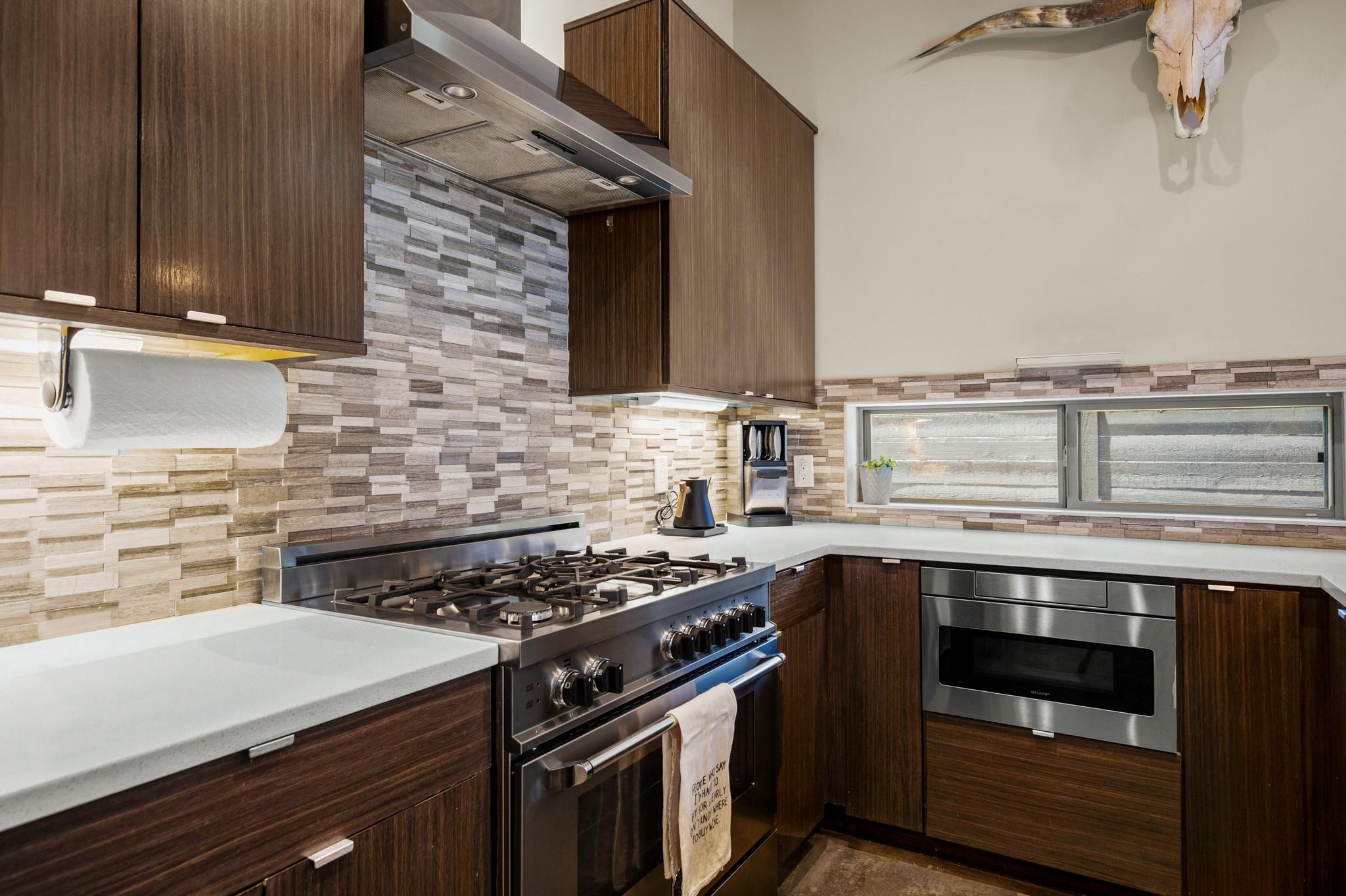 3005 E Martin Luther King Jr Blvd, Austin, TX 78702