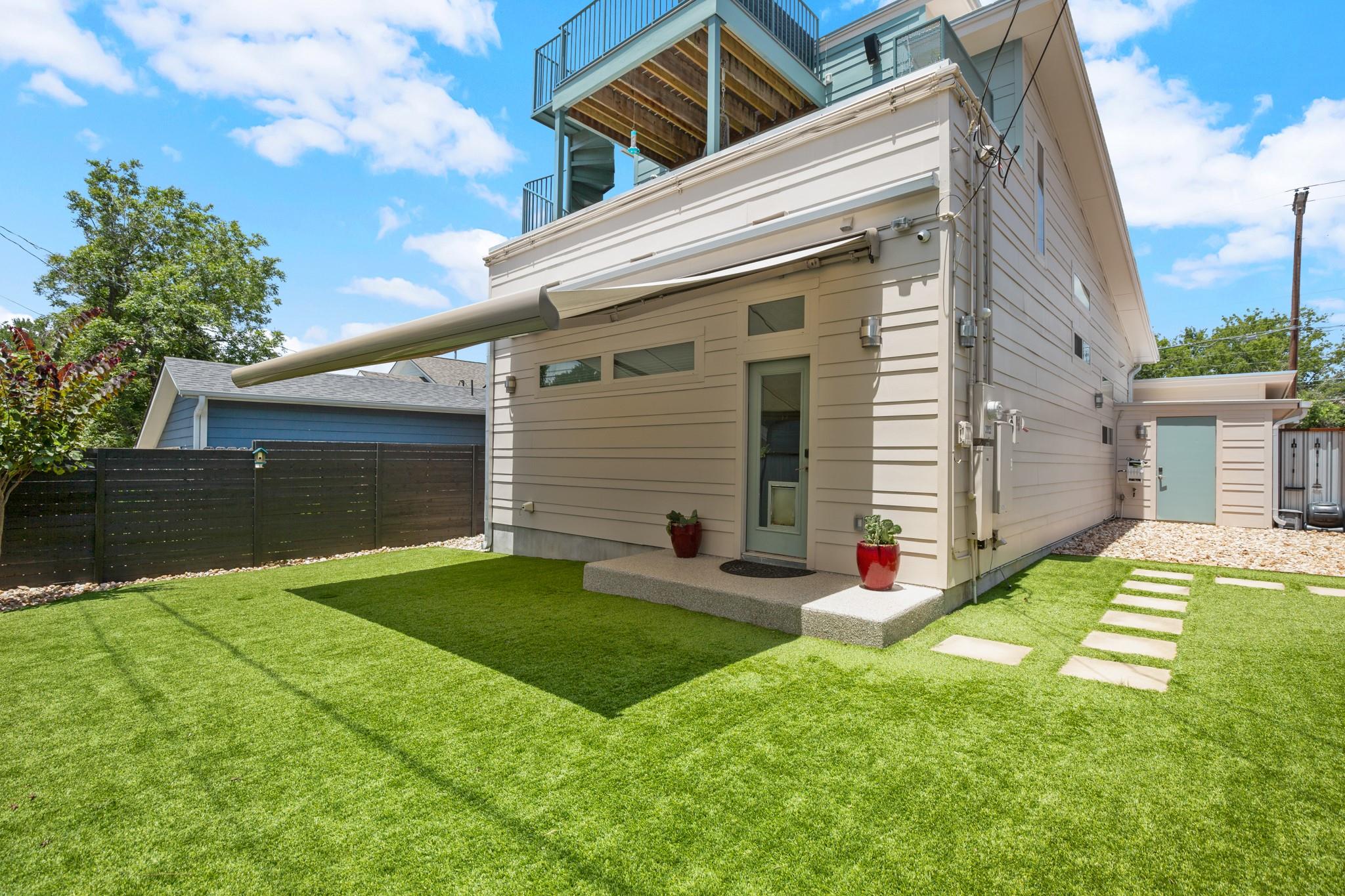 3005 E Martin Luther King Jr Blvd, Austin, TX 78702