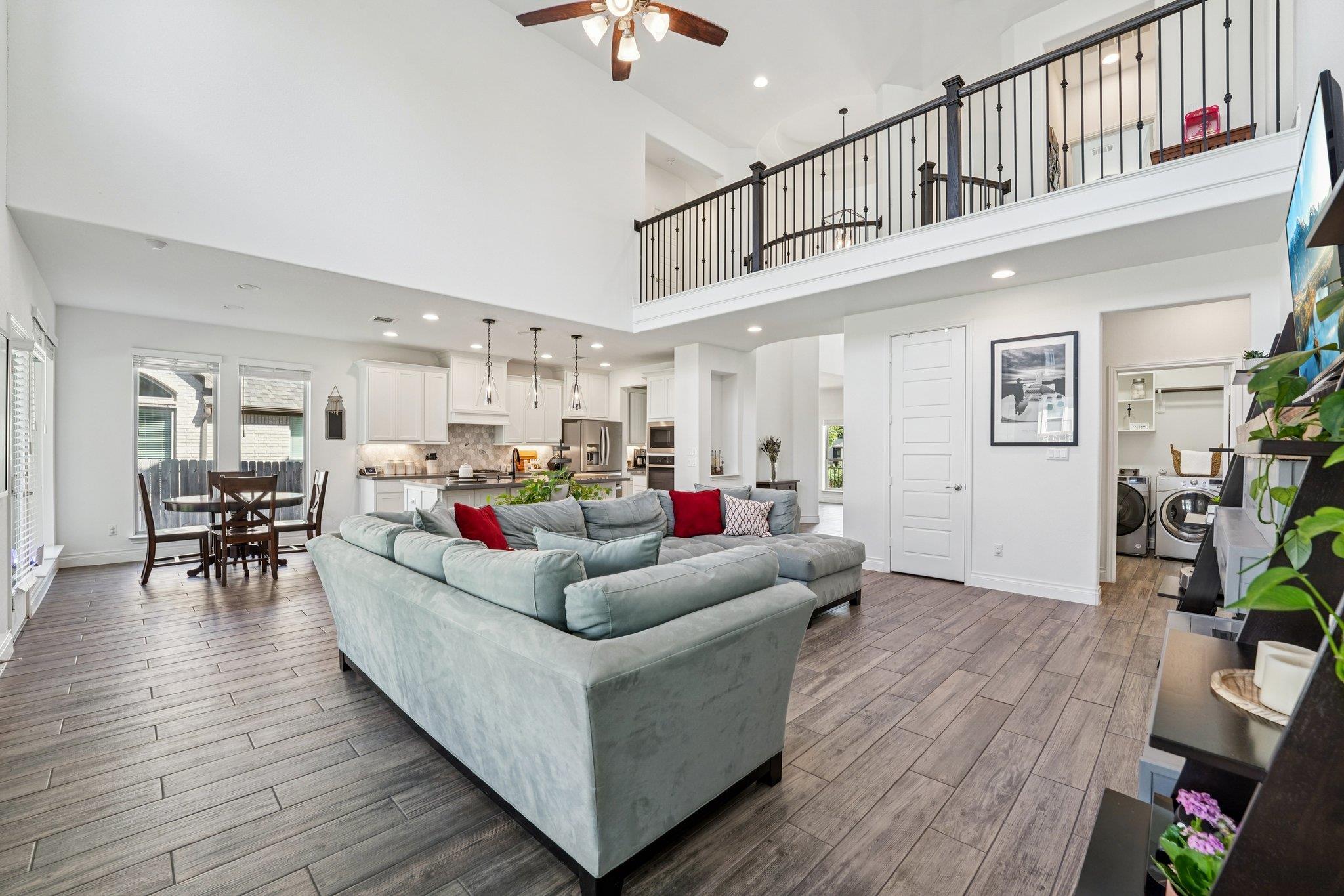 1917 Woolsey Way, Leander, TX 78641