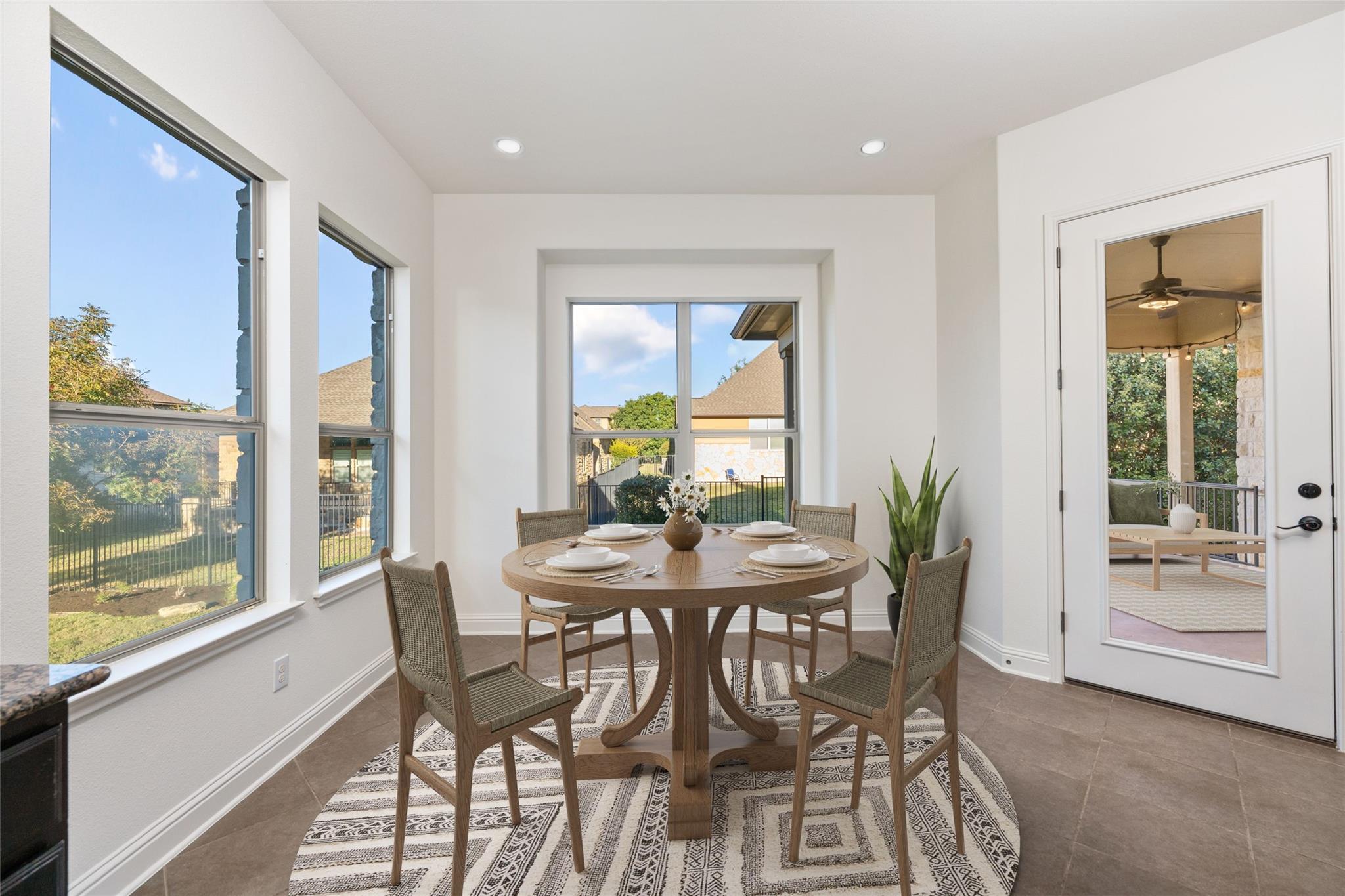 103 Edinburgh Isle Ct, Lakeway, TX 78738