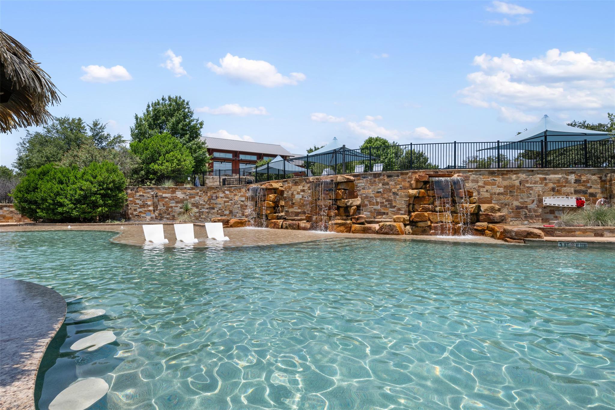 103 Edinburgh Isle Ct, Lakeway, TX 78738